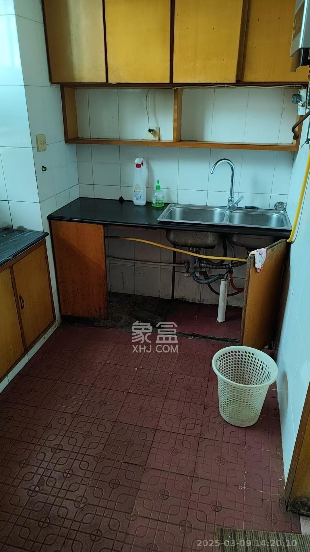 三湘小区 3室1厅1卫 1200.0元/月 三湘小区 3室1厅1卫 1200.0元/月室内图