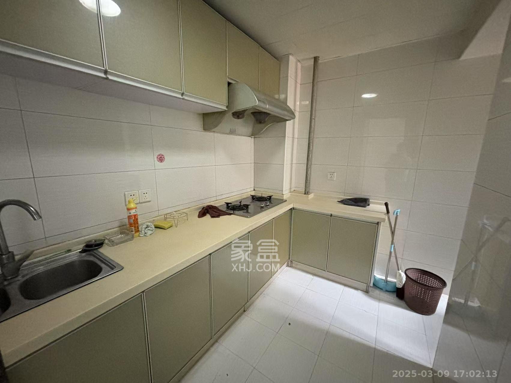 中地凯旋城 1室1厅1卫 1200.0元/月 中地凯旋城 1室1厅1卫 1200.0元/月室内图