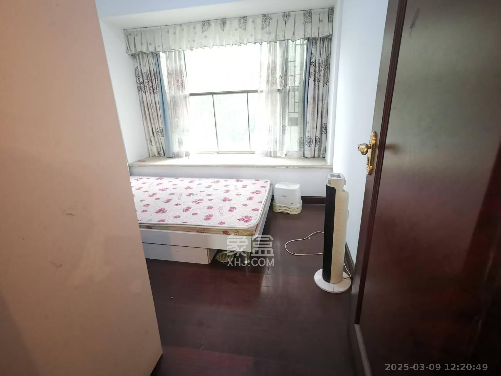 恒大绿洲 3室1厅1卫 2800.0元/月 恒大绿洲 3室1厅1卫 2800.0元/月室内图