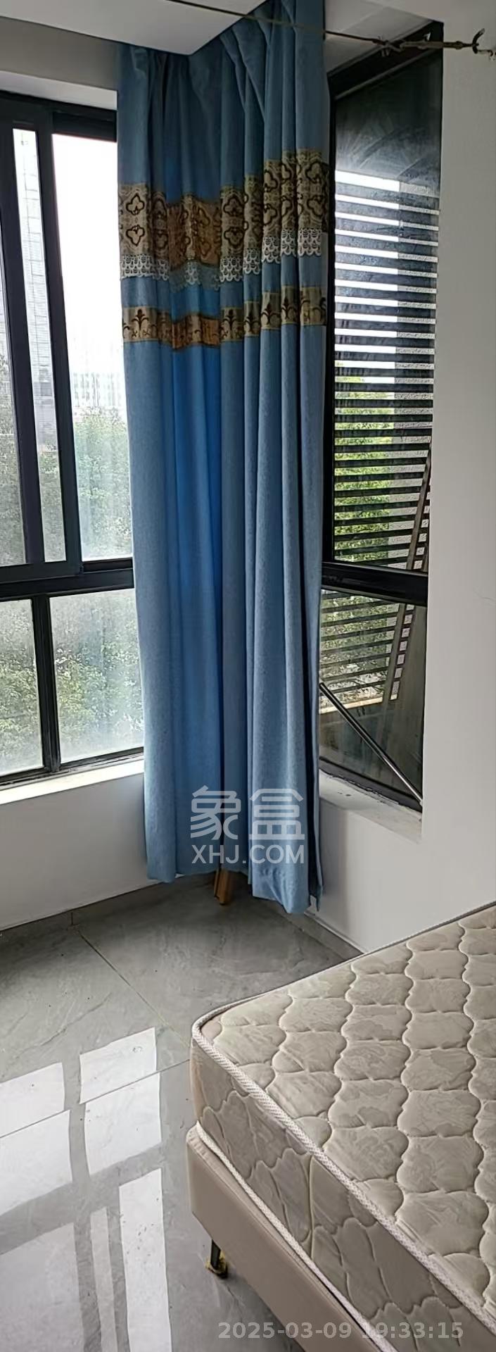 标志商务中心 1室1厅1卫 1300.0元/月 标志商务中心 1室1厅1卫 1300.0元/月室内图