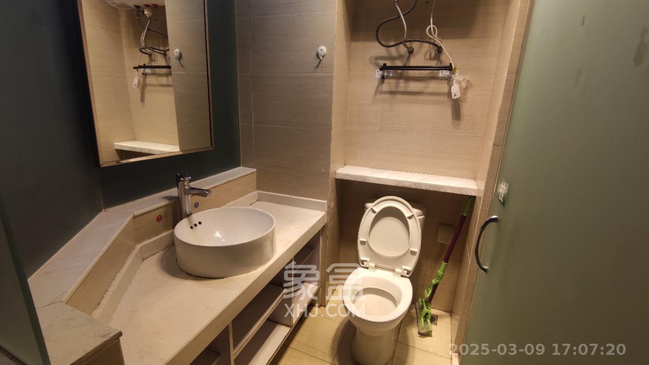喜盈门范城  1室1厅1卫   1250.00元/月室内图