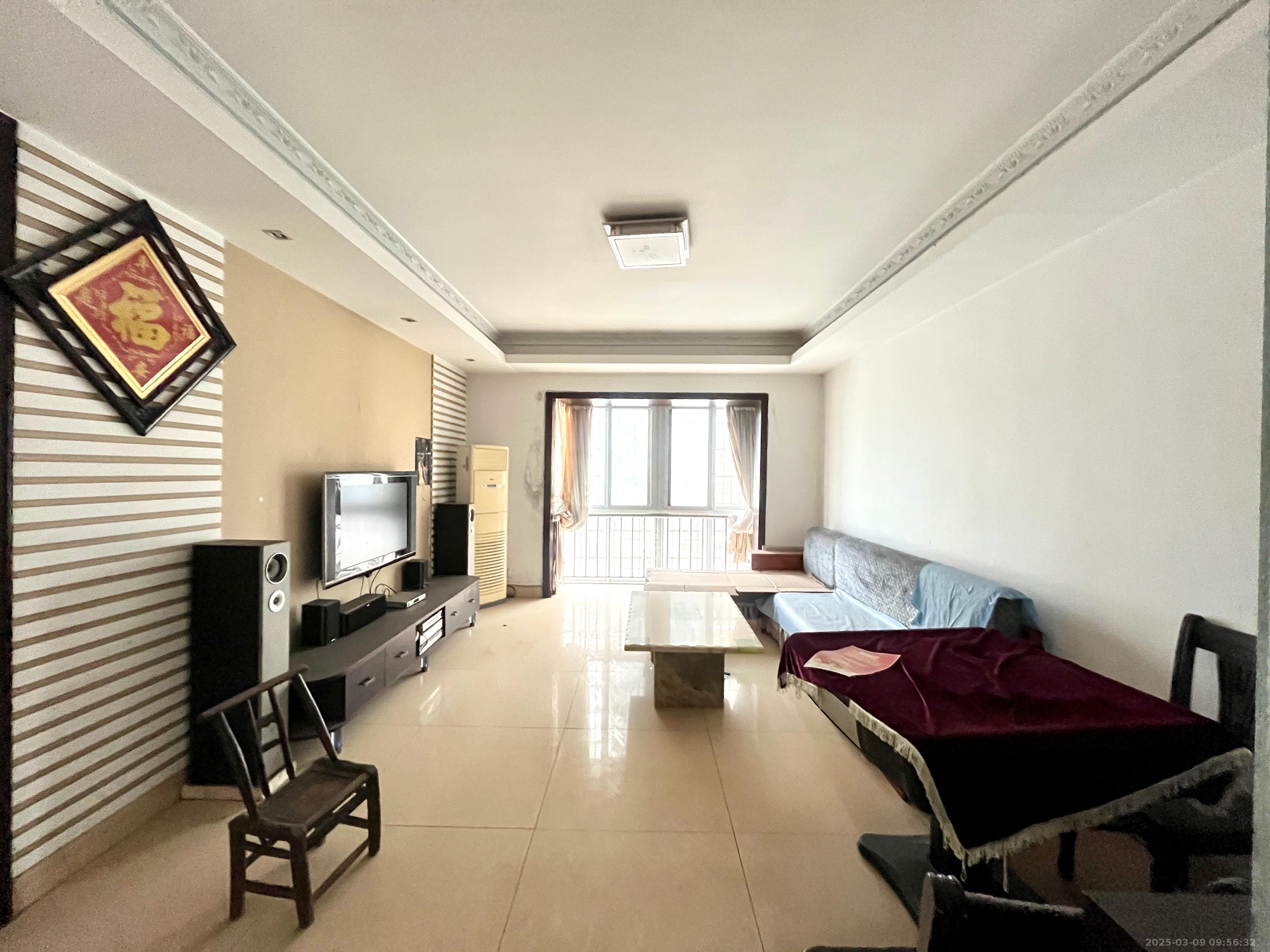 圣力华苑 3室2厅2卫 1300.0元/月 圣力华苑 3室2厅2卫 1300.0元/月室内图