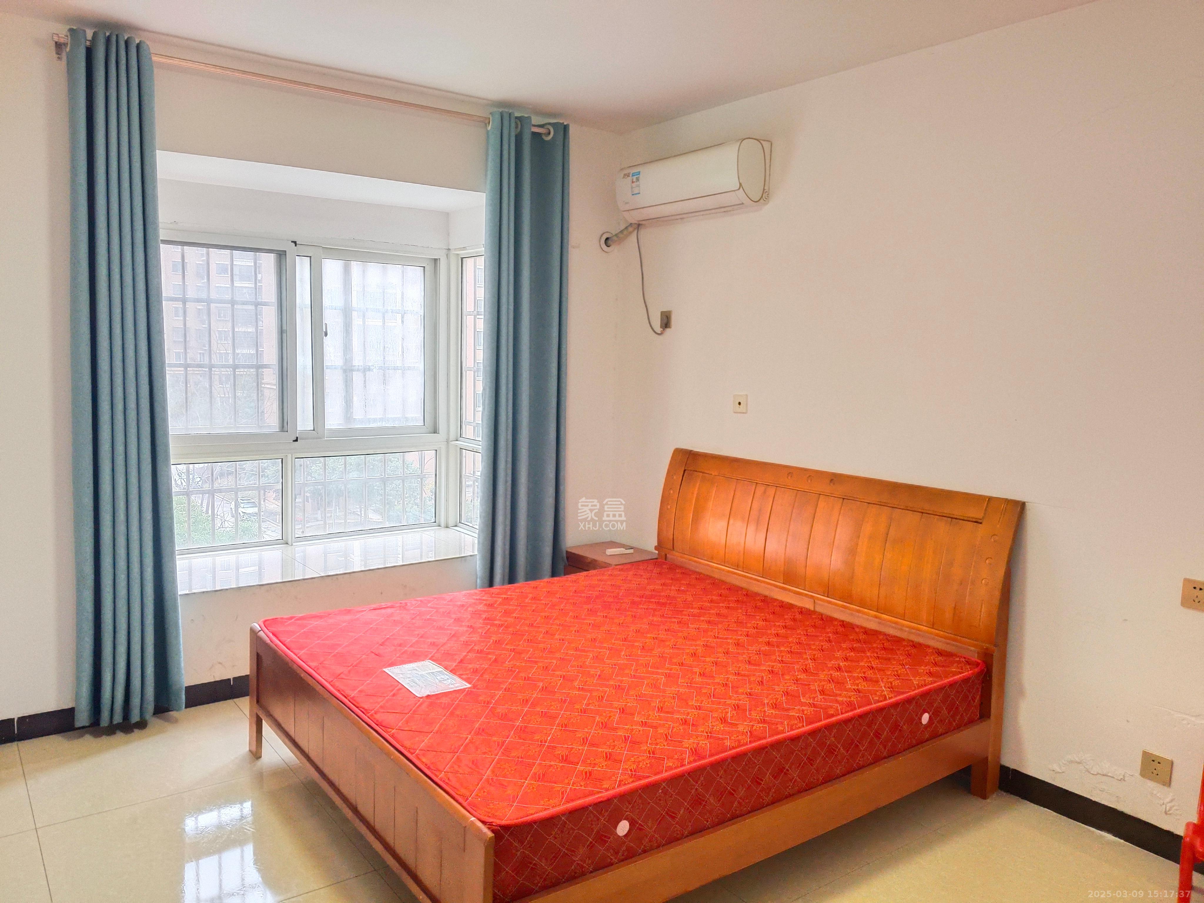 和润园一、二期 3室2厅2卫 2200.0元/月 和润园一、二期 3室2厅2卫 2200.0元/月室内图