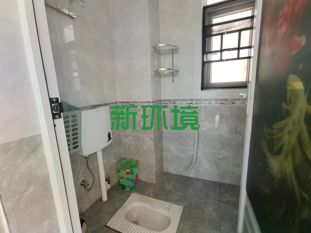 玉恒龙岸小区  3室2厅2卫   85.00万客厅