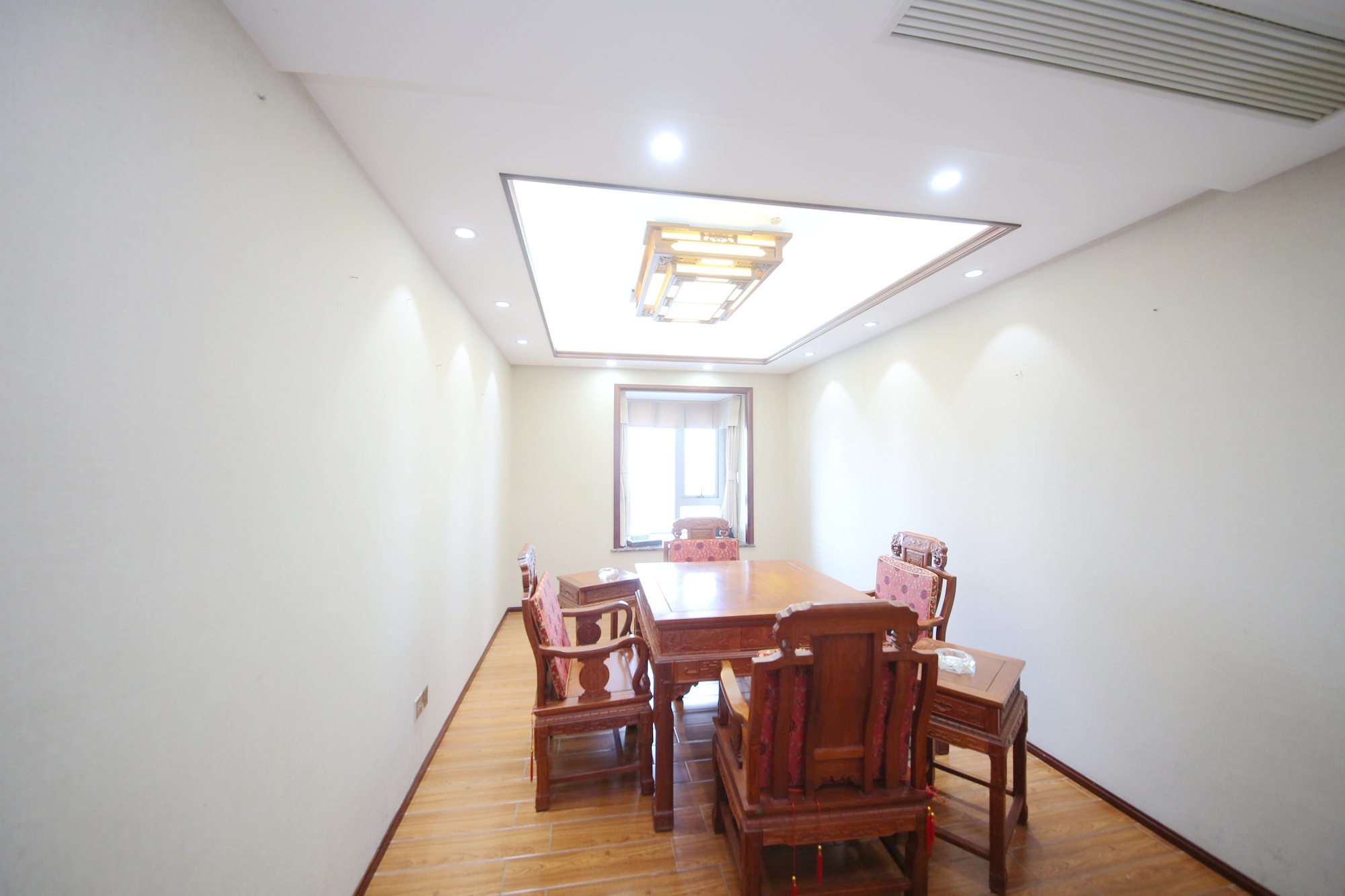 潮宗御苑  4室2厅2卫    360.0万其他