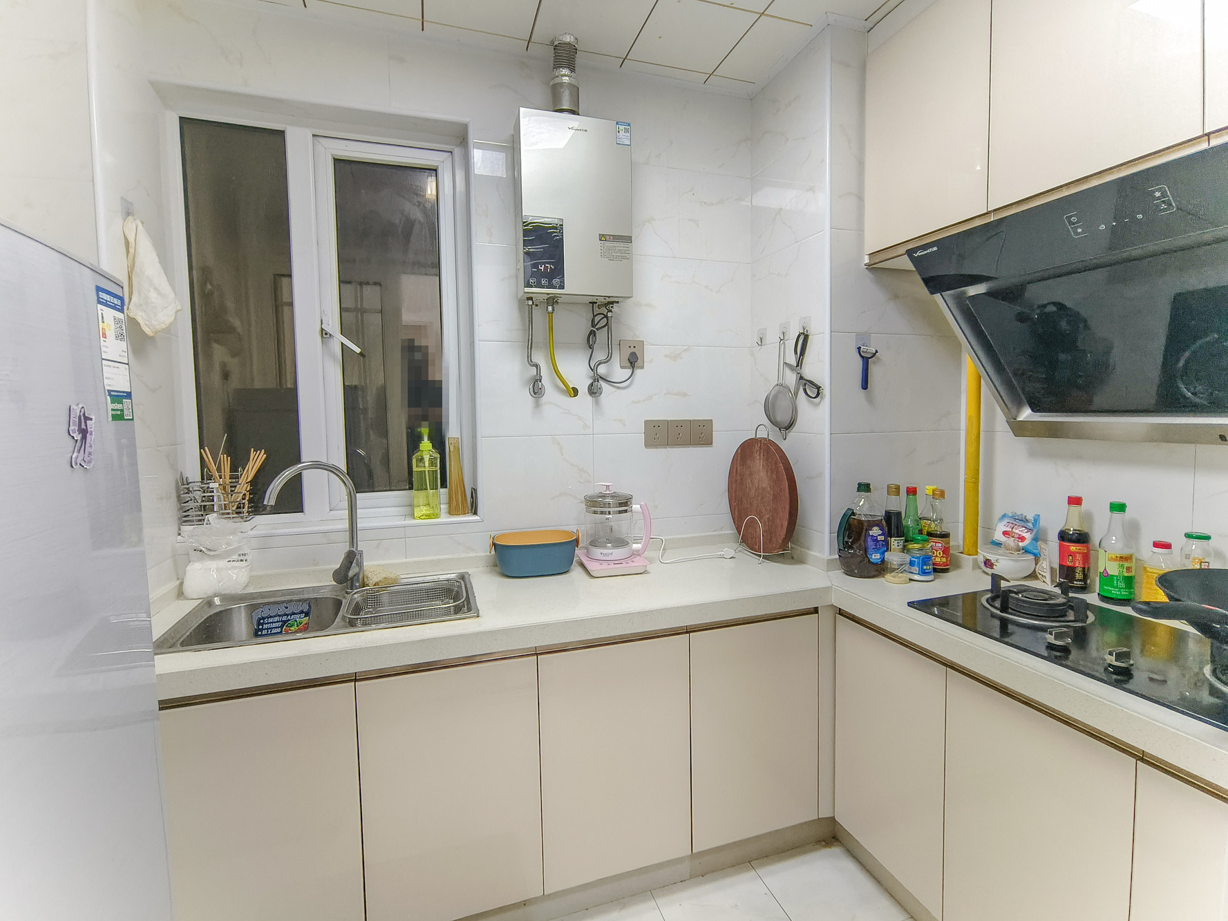 荣盛花语城 2室2厅1卫 50.9万 荣盛花语城 2室2厅1卫 50.9万厨房