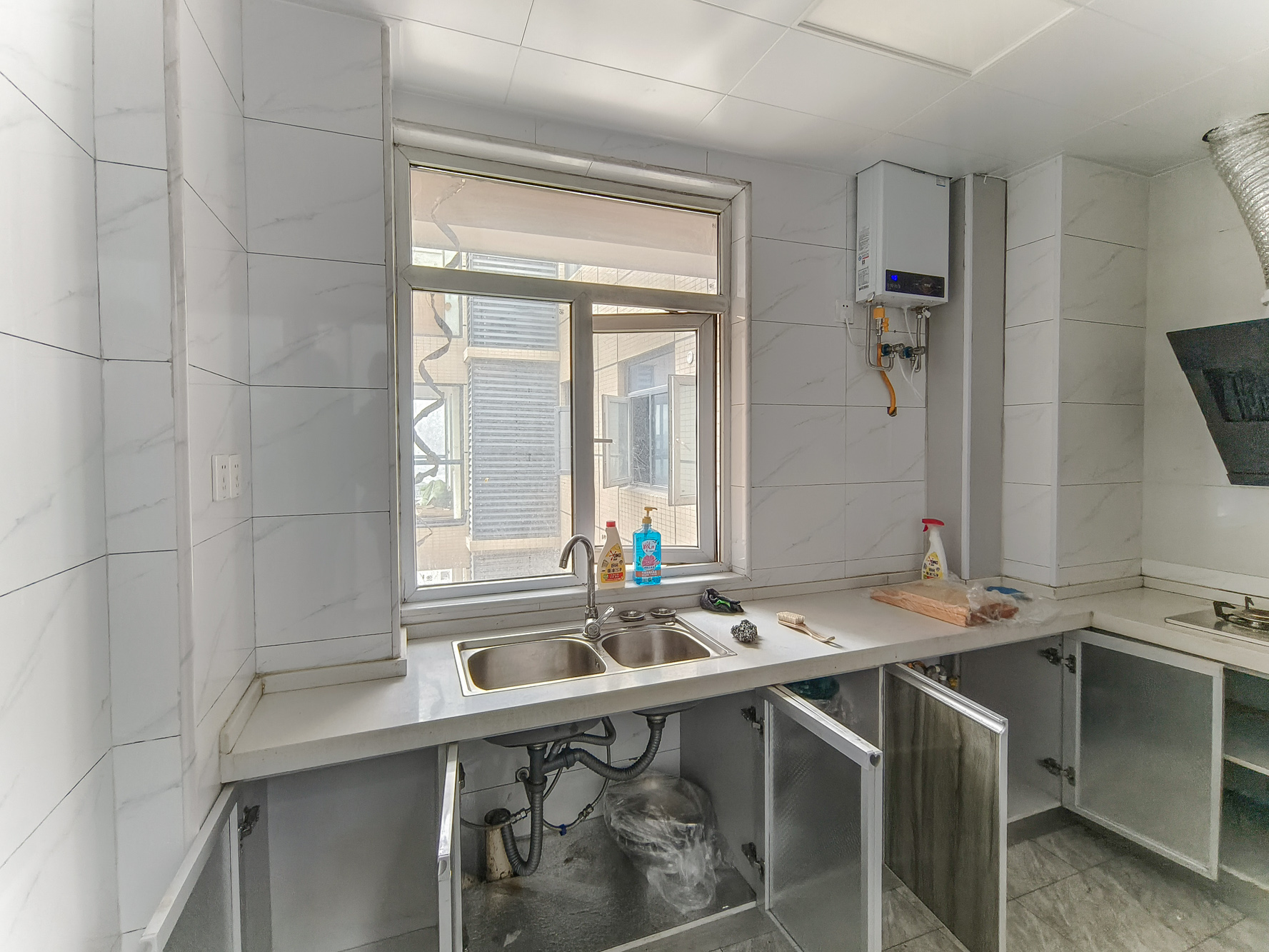 和悦城(蟠龙景苑) 3室2厅2卫 54.6万 和悦城(蟠龙景苑) 3室2厅2卫 54.6万厨房