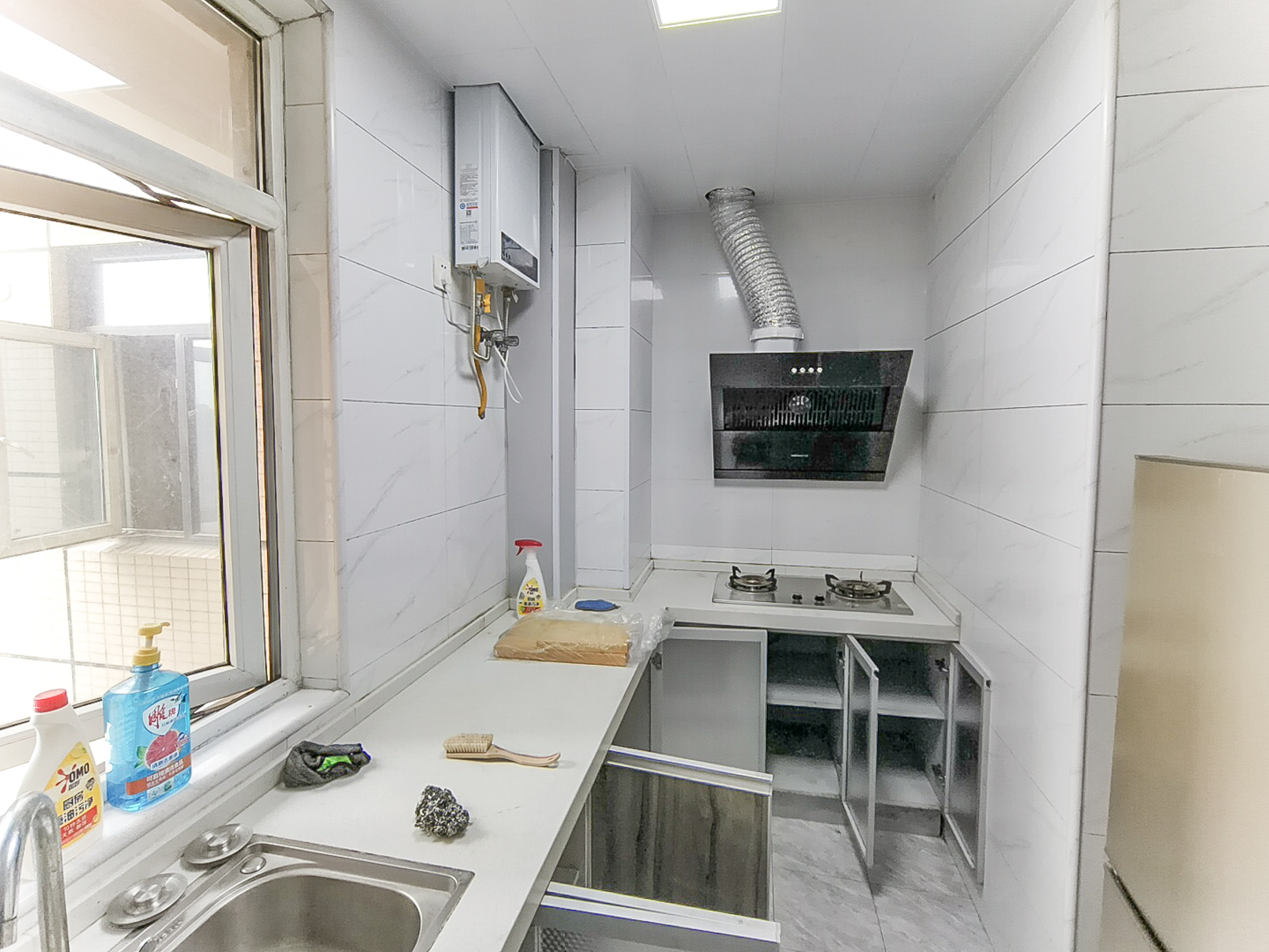 和悦城(蟠龙景苑) 3室2厅2卫 54.6万 和悦城(蟠龙景苑) 3室2厅2卫 54.6万厨房