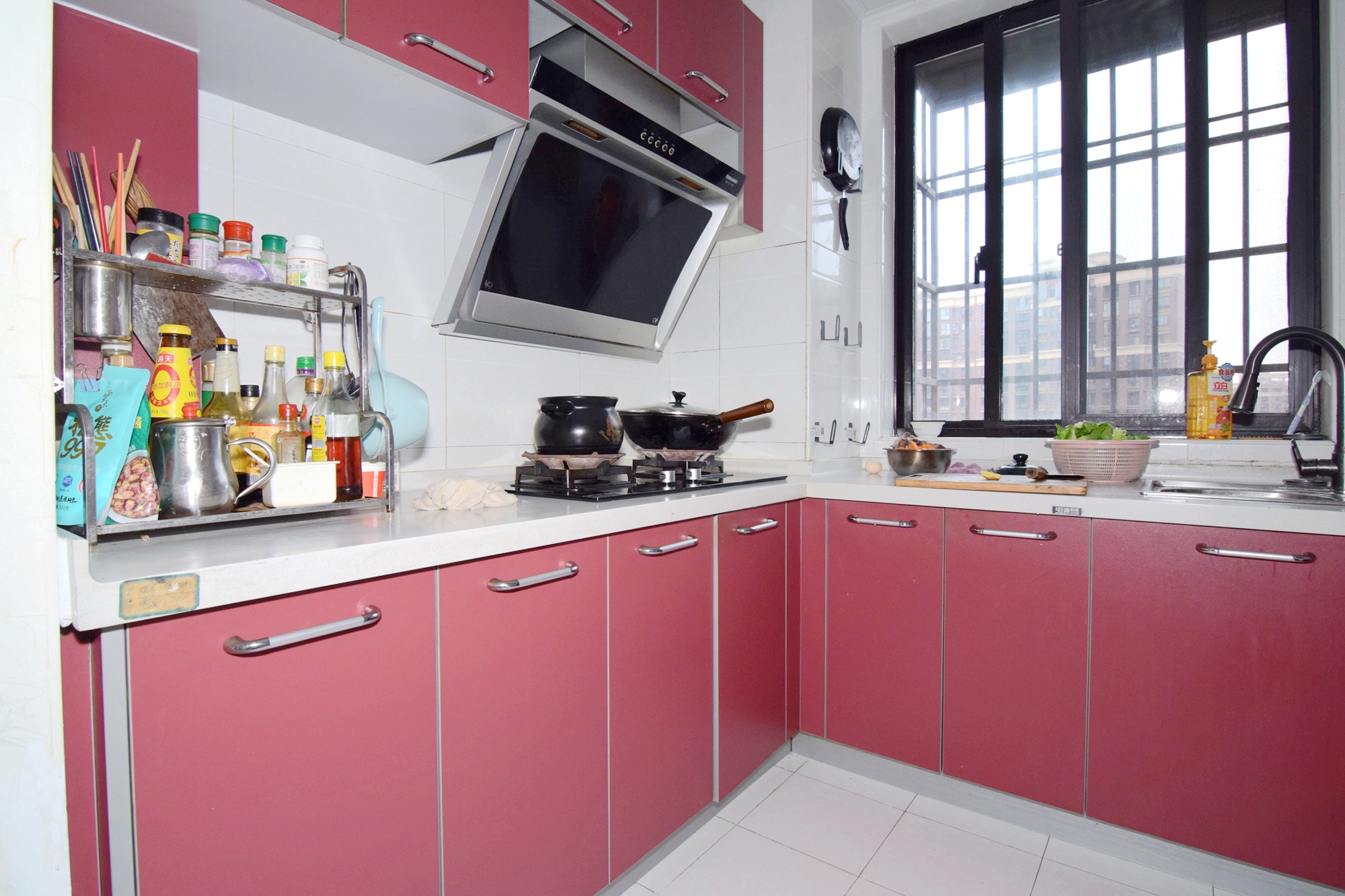 新城国际花都 3室2厅1卫 52.0万 新城国际花都 3室2厅1卫 52.0万厨房