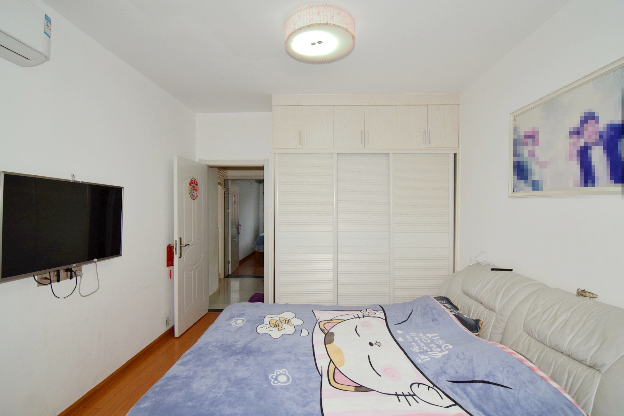 新城国际花都 3室2厅1卫 52.0万 新城国际花都 3室2厅1卫 52.0万卧室