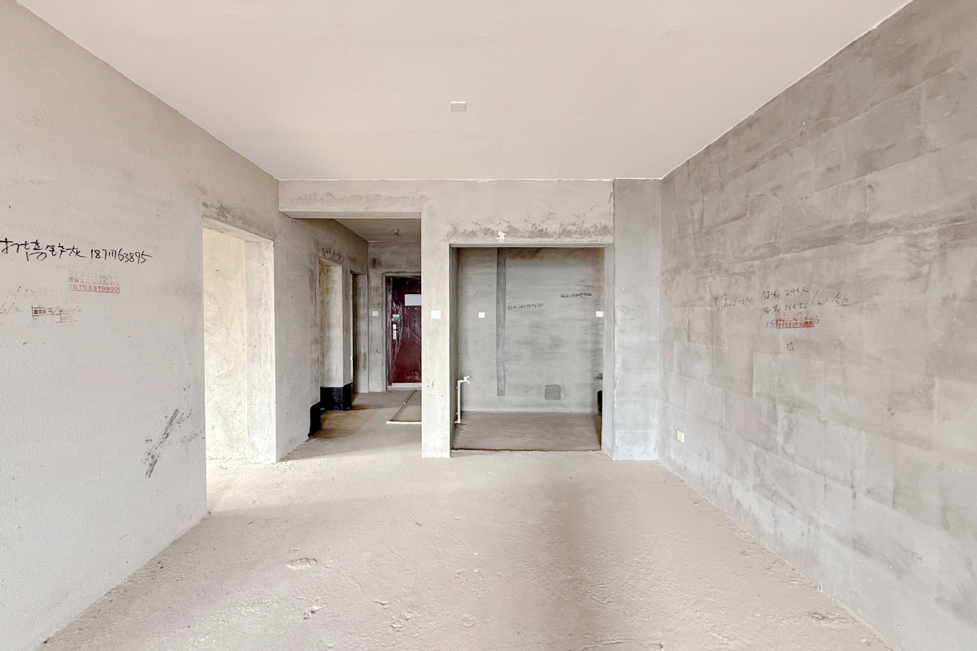 中粮鸿云 3室1厅1卫 55.0万 中粮鸿云 3室1厅1卫 55.0万客厅