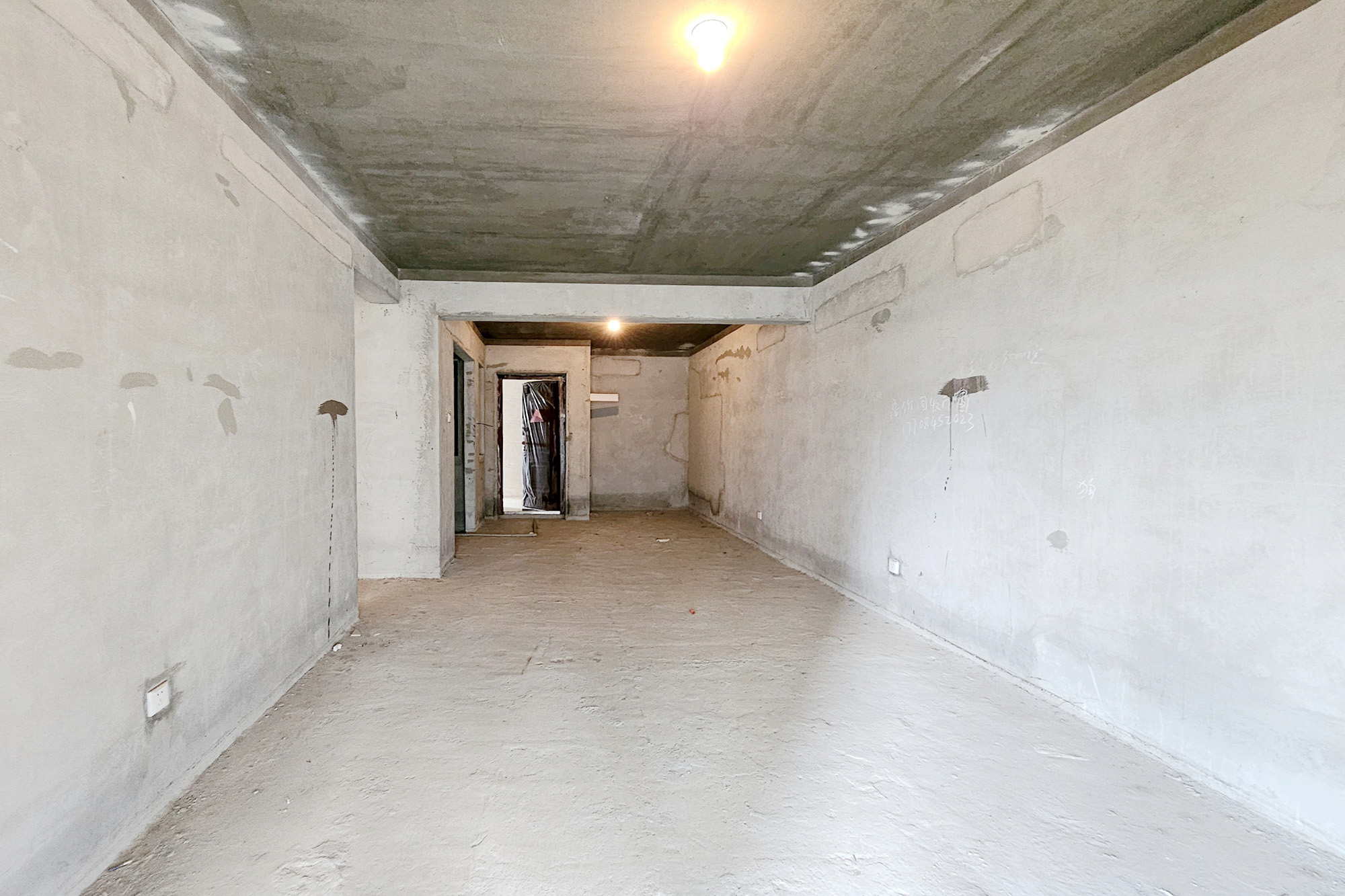 明昇壹城(明昇时代广场)一期  3室2厅1卫    110.0万 明昇壹城(明昇时代广场)一期  3室2厅1卫    110.0万客厅