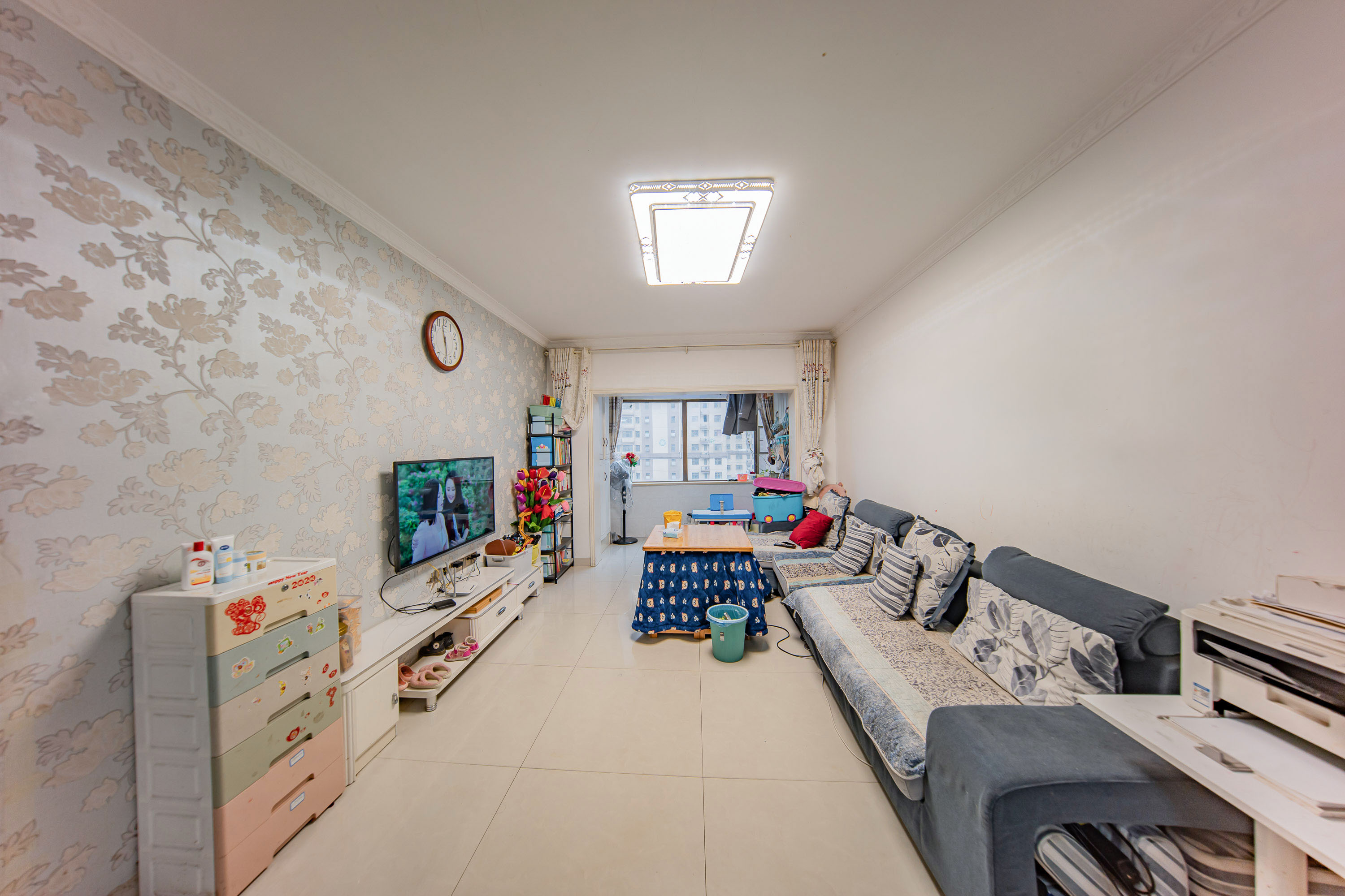 江山帝景哈佛 2室2厅1卫 74.0万 江山帝景哈佛 2室2厅1卫 74.0万客厅