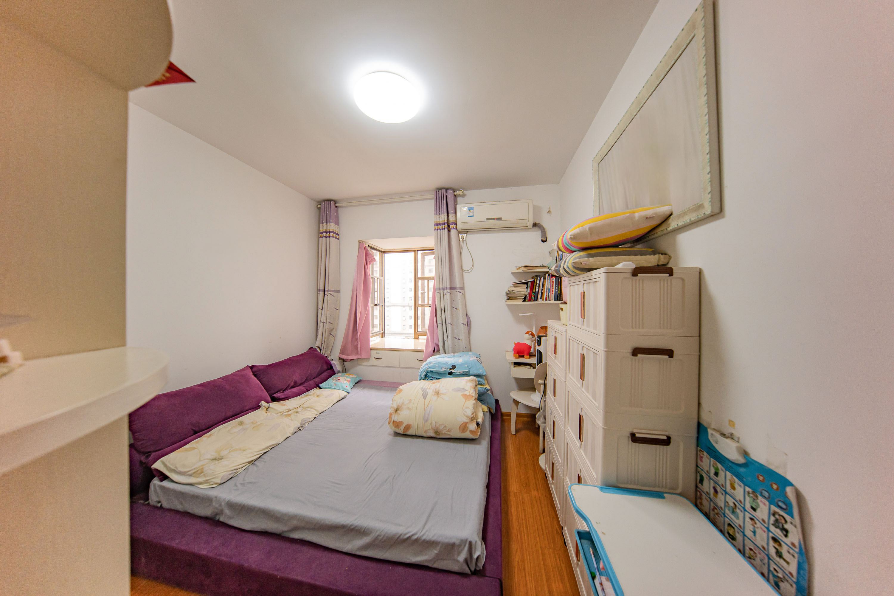 江山帝景哈佛 2室2厅1卫 74.0万 江山帝景哈佛 2室2厅1卫 74.0万卧室