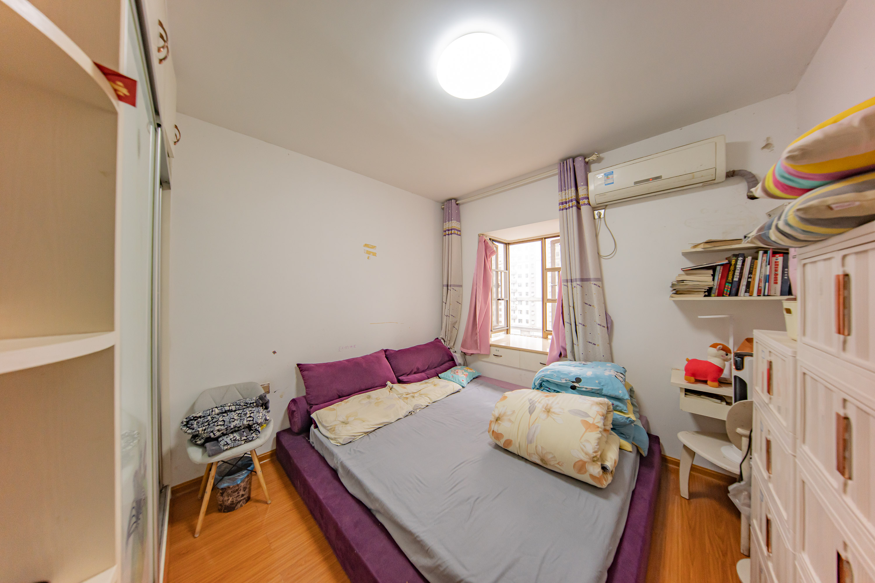 江山帝景哈佛 2室2厅1卫 74.0万 江山帝景哈佛 2室2厅1卫 74.0万卧室