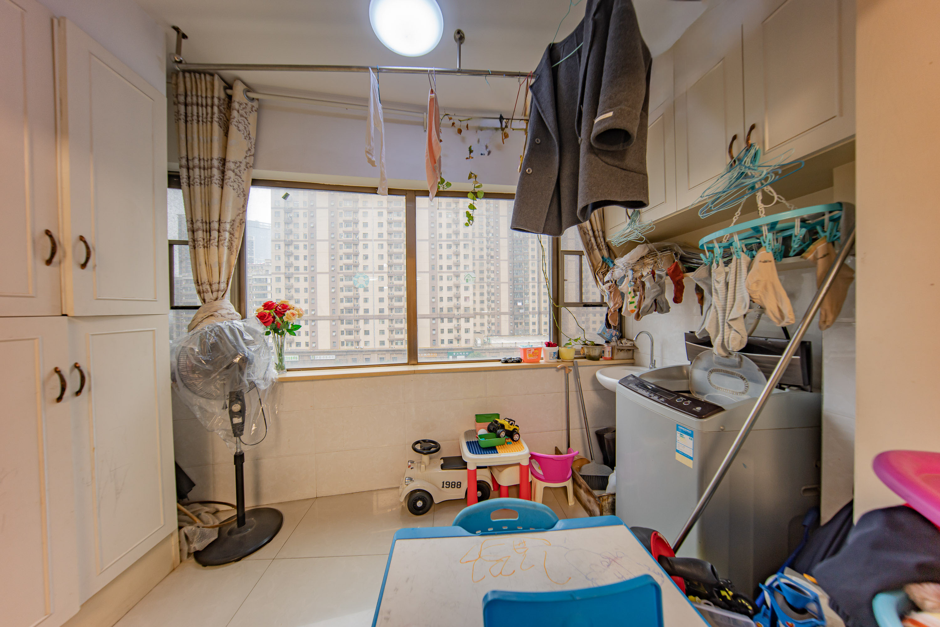 江山帝景哈佛 2室2厅1卫 74.0万 江山帝景哈佛 2室2厅1卫 74.0万阳台