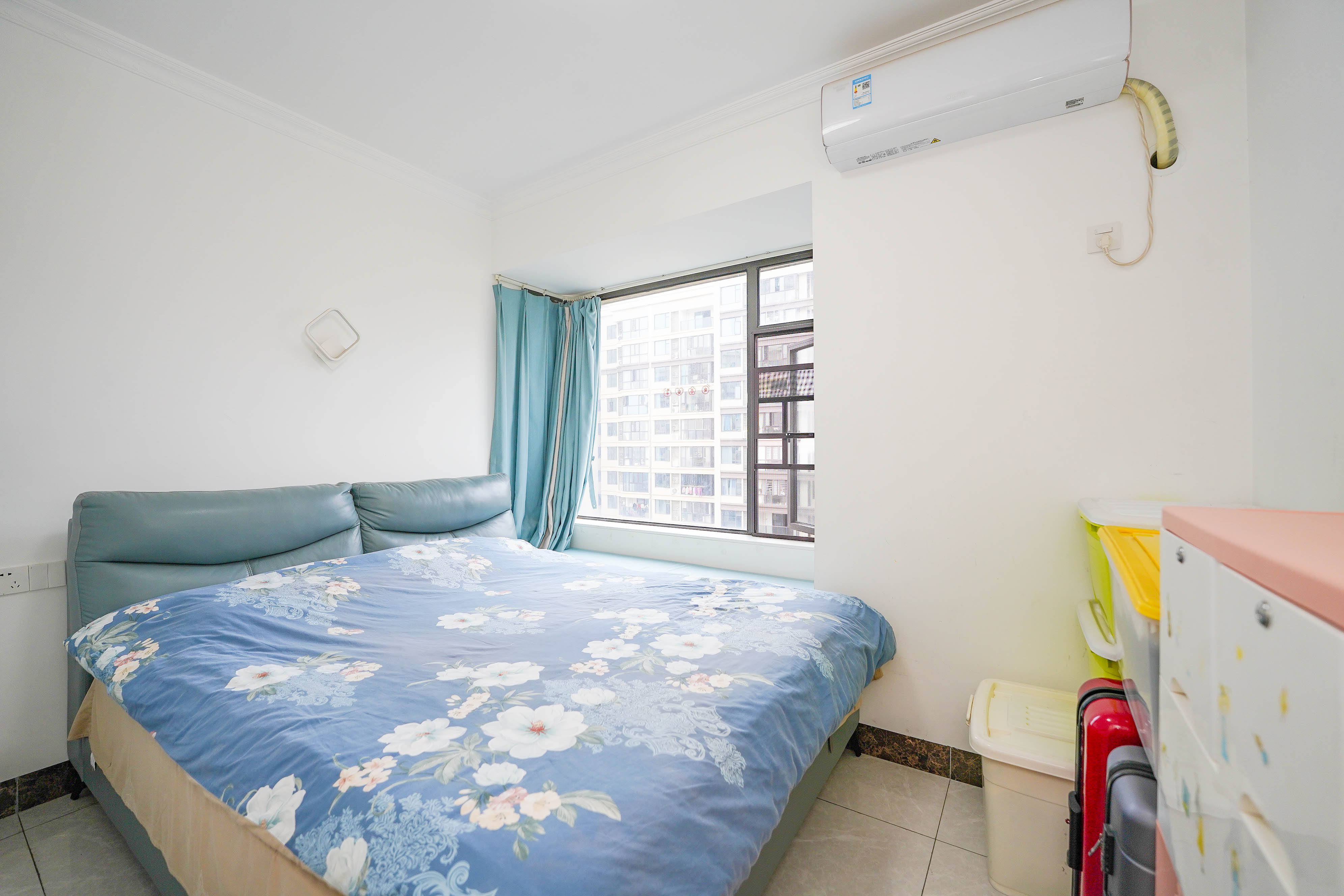 福天藏郡院子  4室2厅2卫    128.8万 福天藏郡院子  4室2厅2卫    128.8万卧室