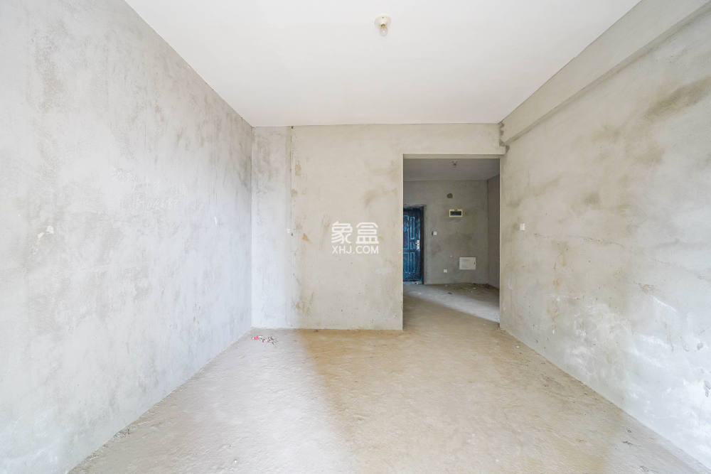 鑫天格林香山  3室2厅1卫    40.0万