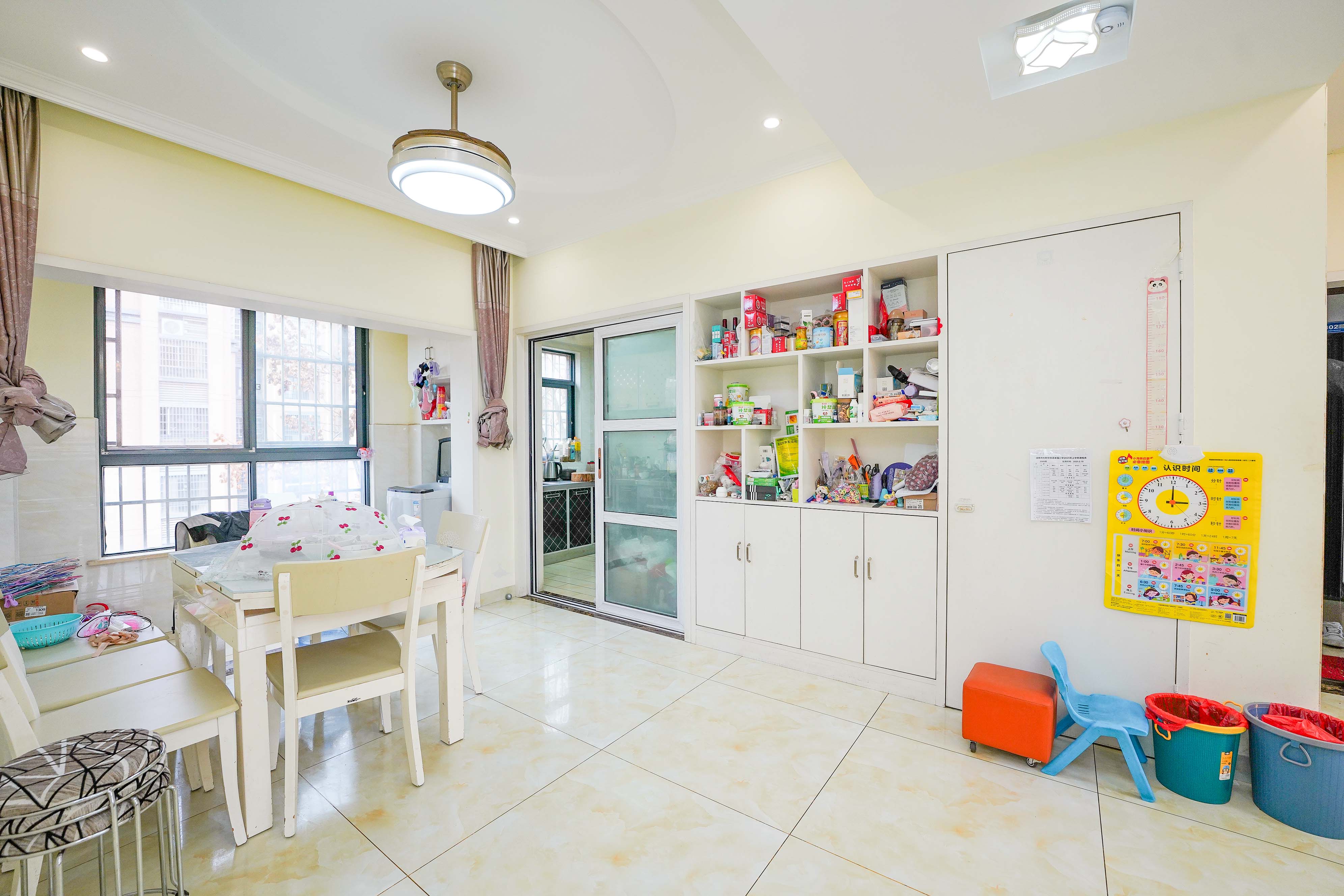 山水印象(愿景想山) 3室2厅2卫 96.0万 山水印象(愿景想山) 3室2厅2卫 96.0万客厅