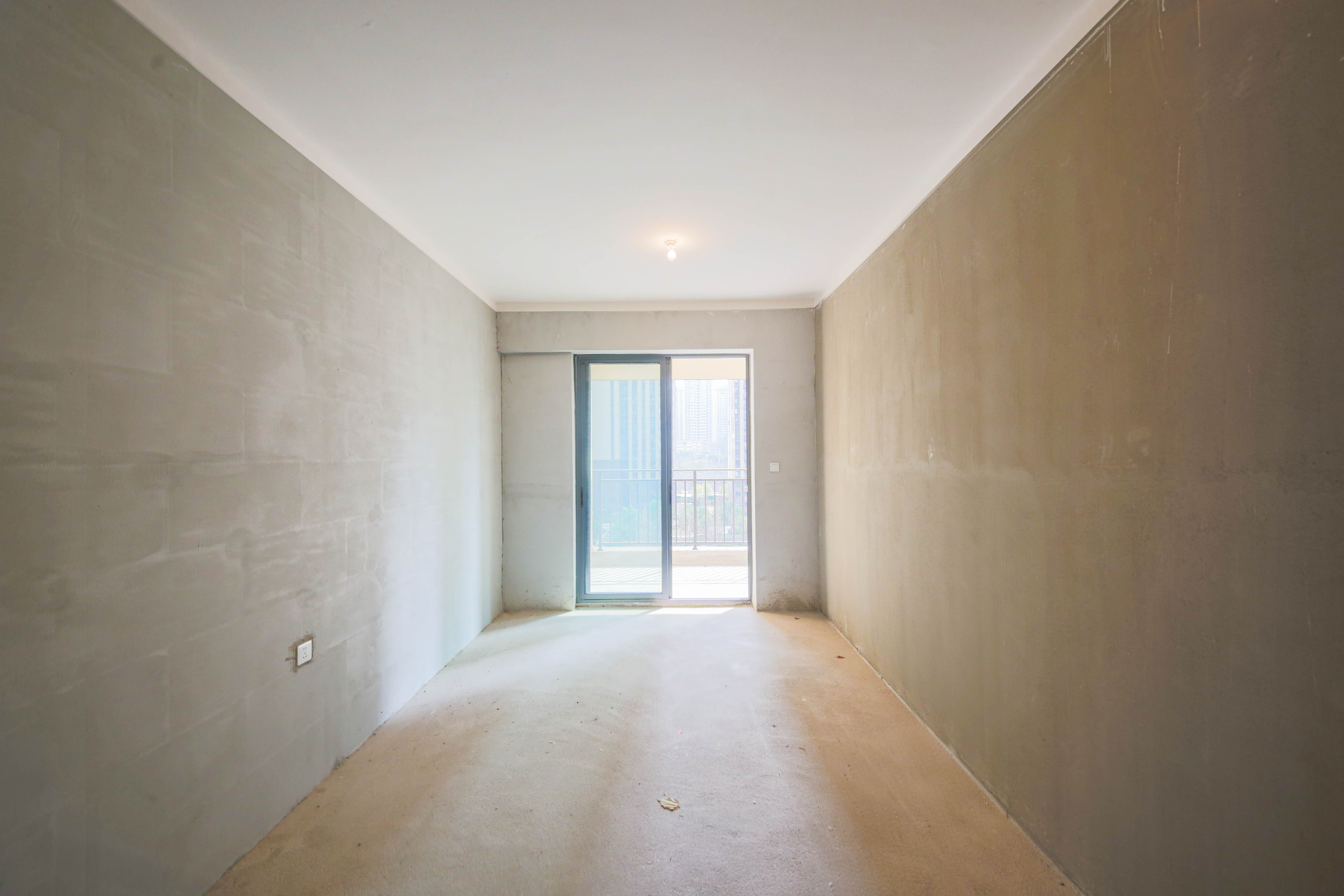 中建钰和城  4室2厅3卫   328.00万卧室