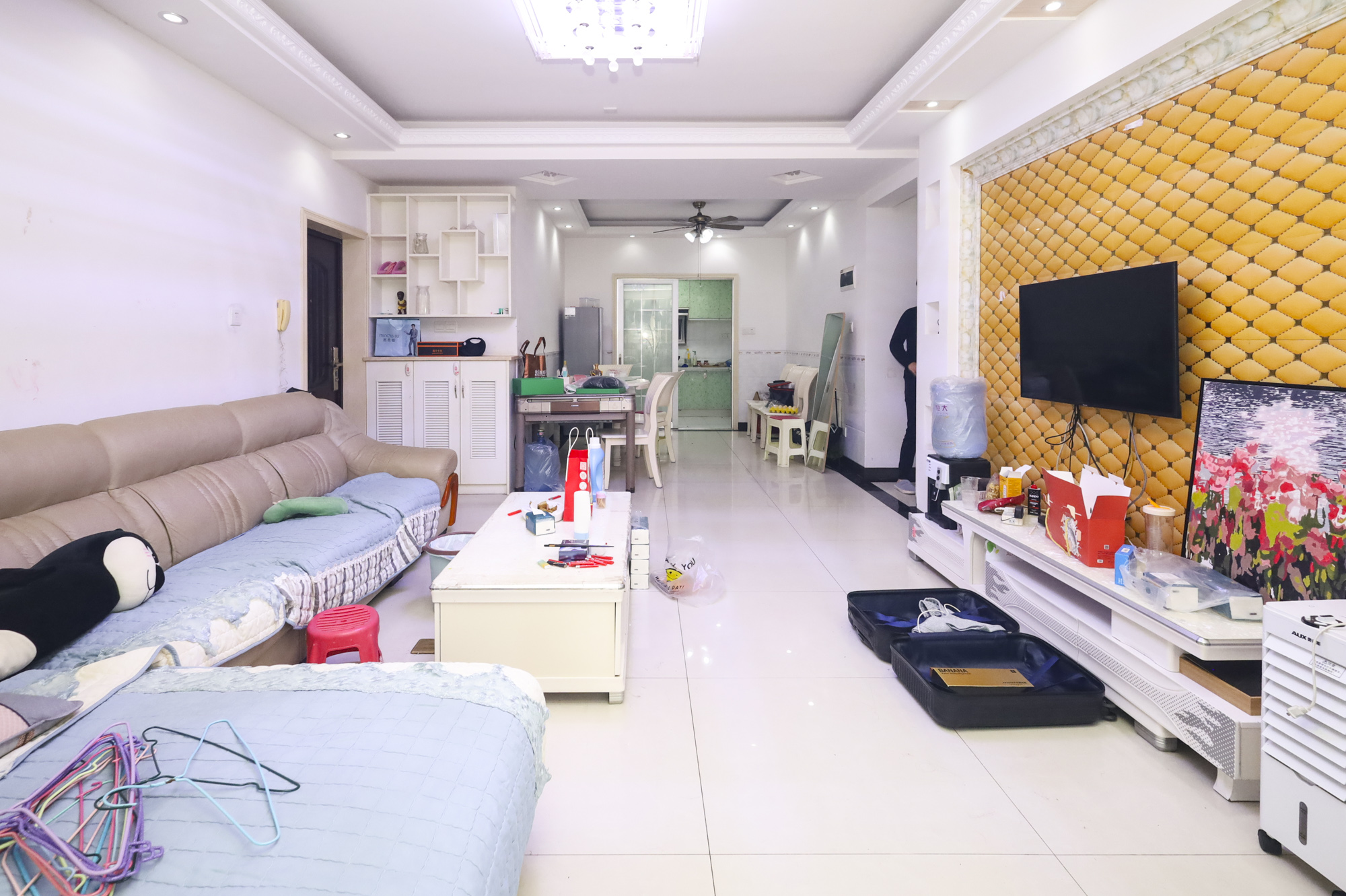 金富北城  3室2厅2卫    48.0万 金富北城  3室2厅2卫    48.0万客厅