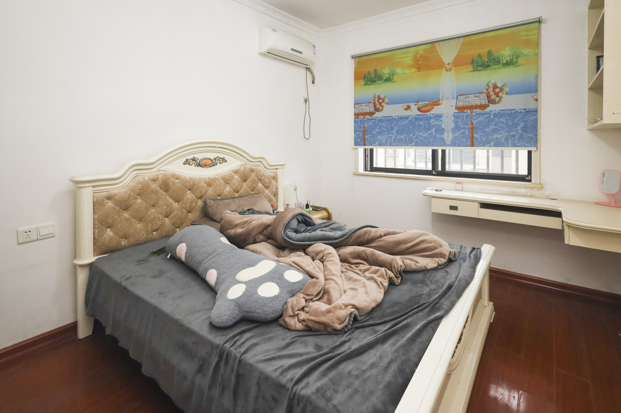 金富北城  3室2厅2卫    48.0万 金富北城  3室2厅2卫    48.0万卧室