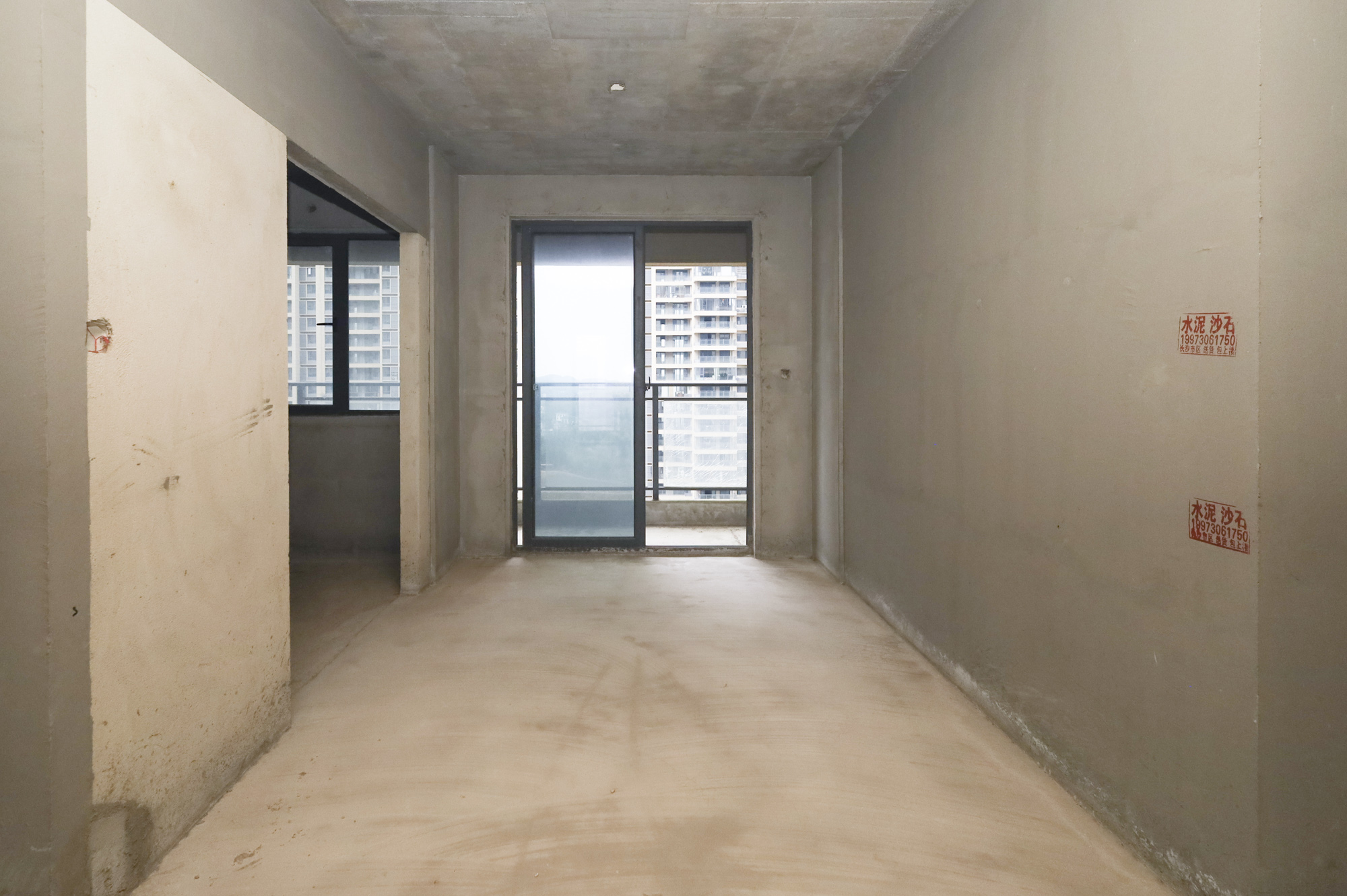 嘉宇北部湾BC区 4室2厅2卫 72.0万 嘉宇北部湾BC区 4室2厅2卫 72.0万客厅