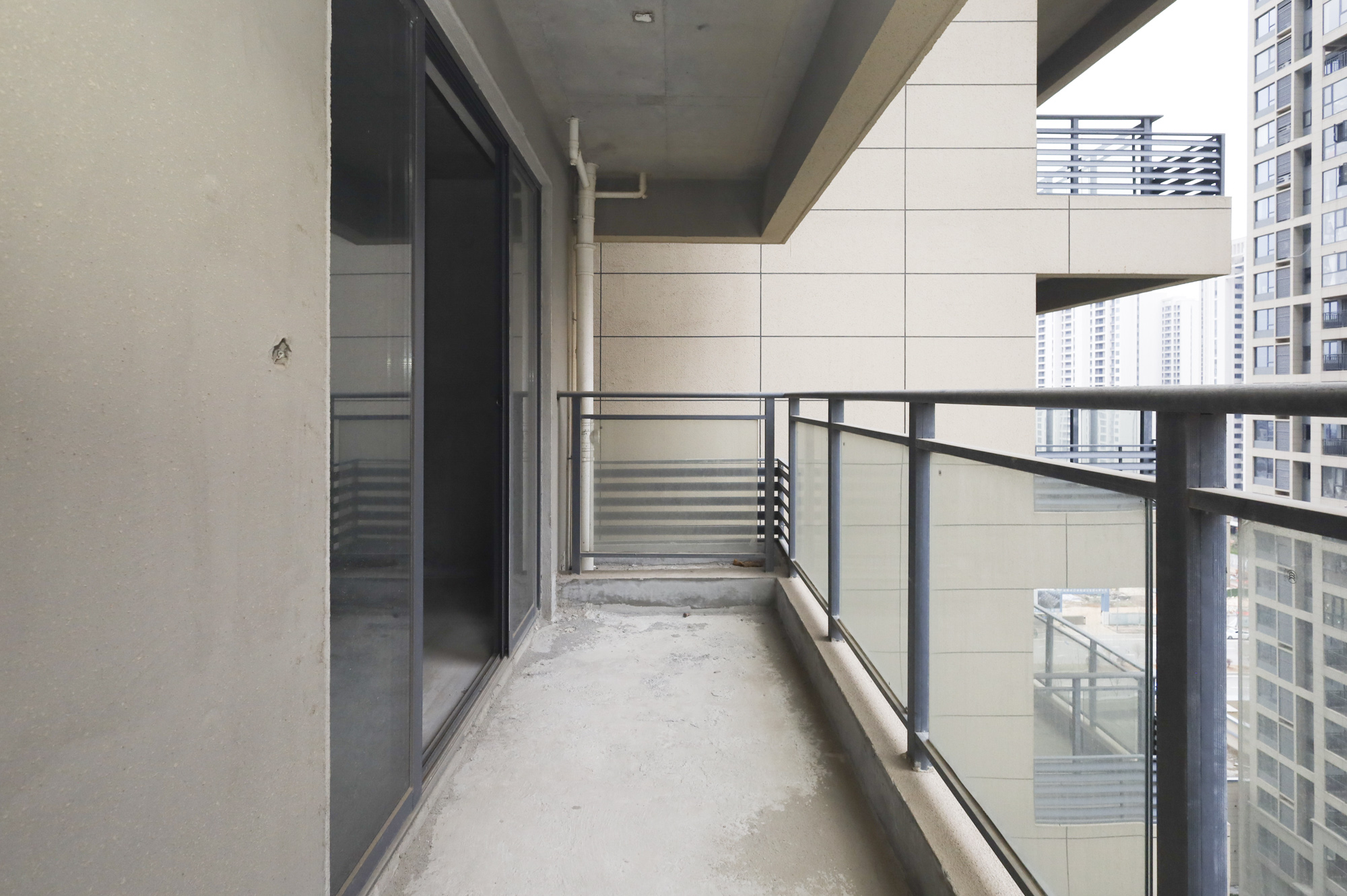 嘉宇北部湾BC区 4室2厅2卫 72.0万 嘉宇北部湾BC区 4室2厅2卫 72.0万阳台