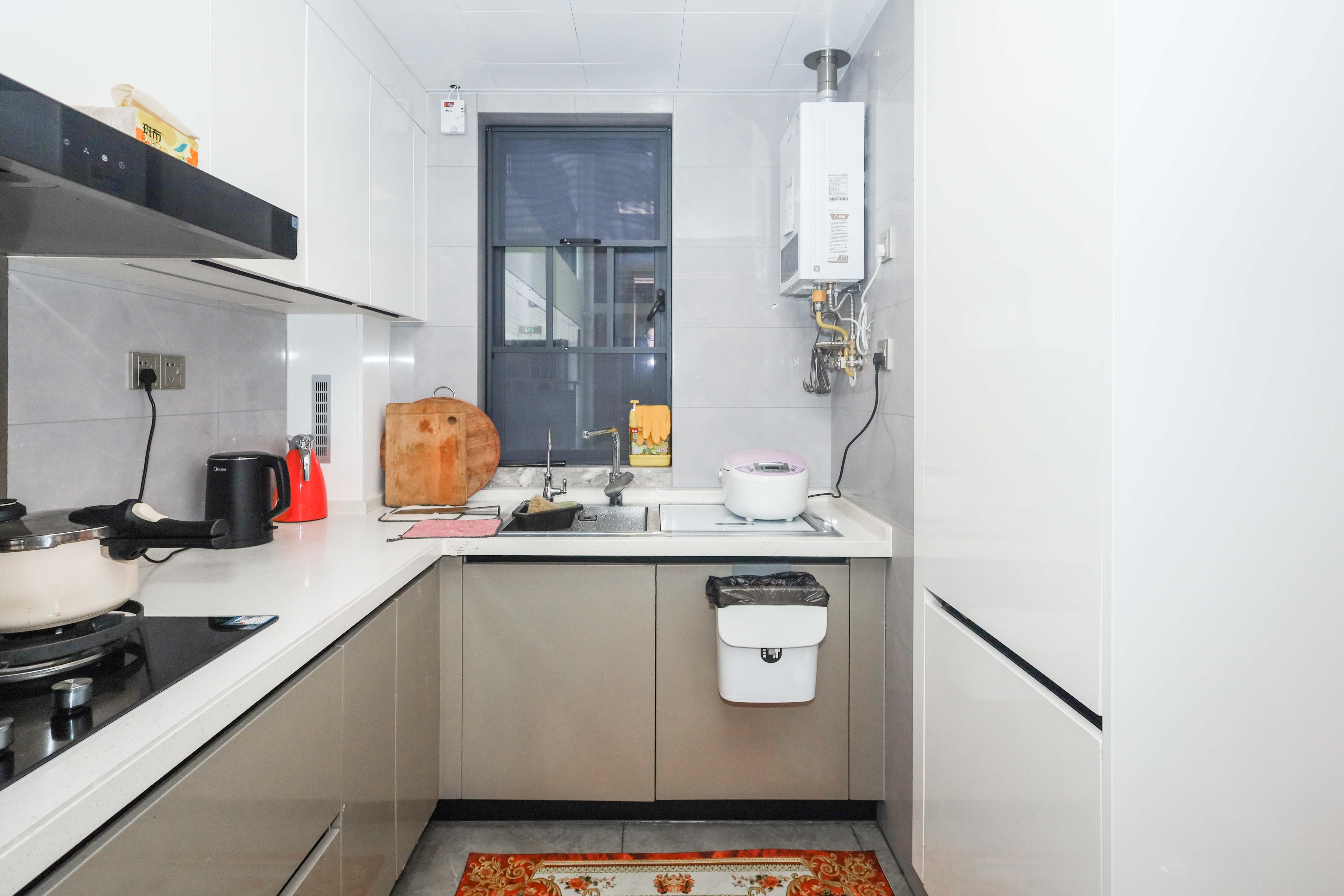 中国铁建湘语梅溪 3室2厅2卫 132.0万 中国铁建湘语梅溪 3室2厅2卫 132.0万厨房