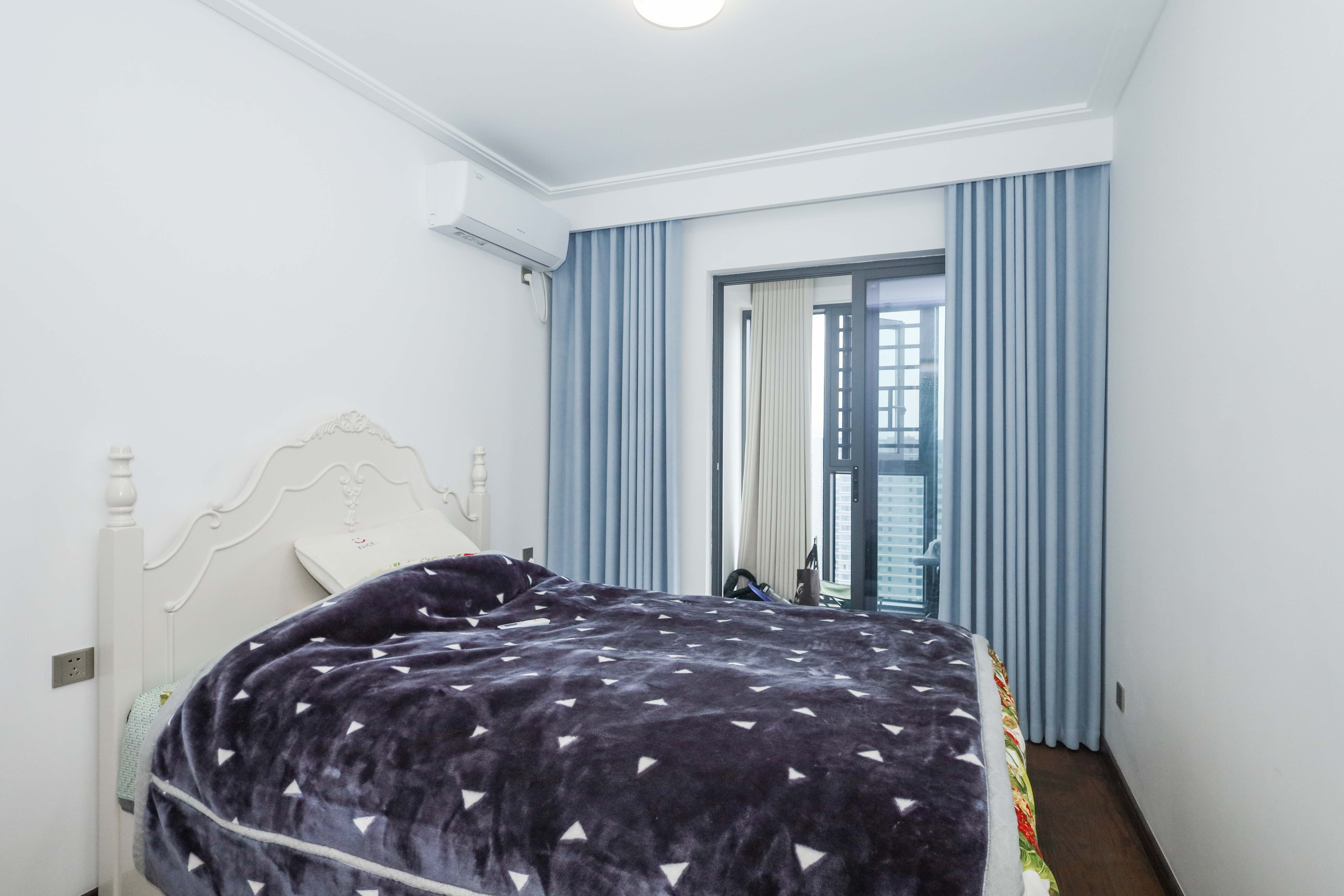 中国铁建湘语梅溪 3室2厅2卫 132.0万 中国铁建湘语梅溪 3室2厅2卫 132.0万卧室