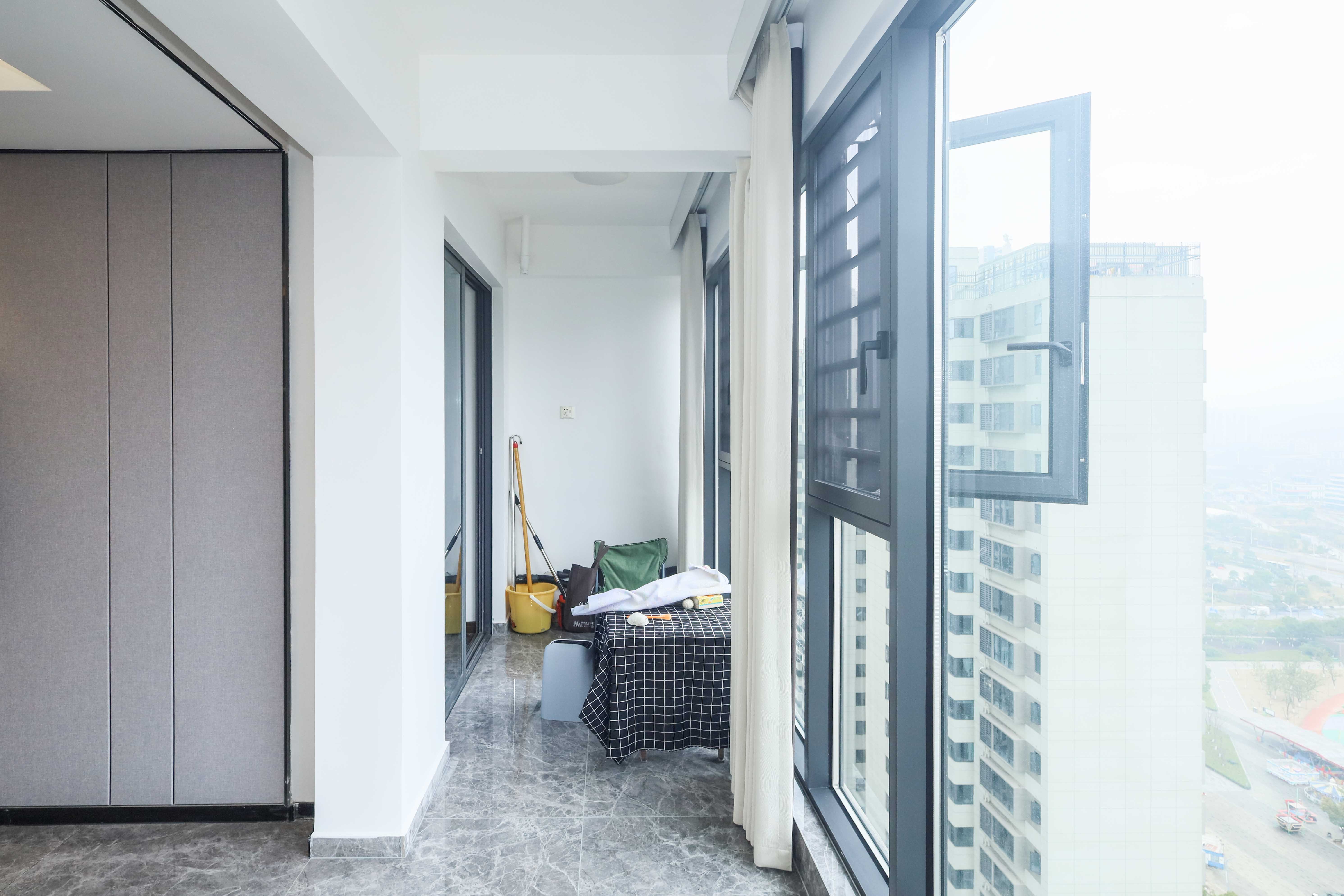 中国铁建湘语梅溪 3室2厅2卫 132.0万 中国铁建湘语梅溪 3室2厅2卫 132.0万阳台