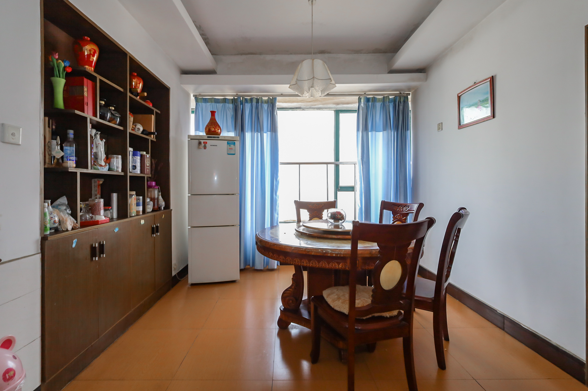 金色山庄 6室2厅3卫 226.0万 金色山庄 6室2厅3卫 226.0万其他