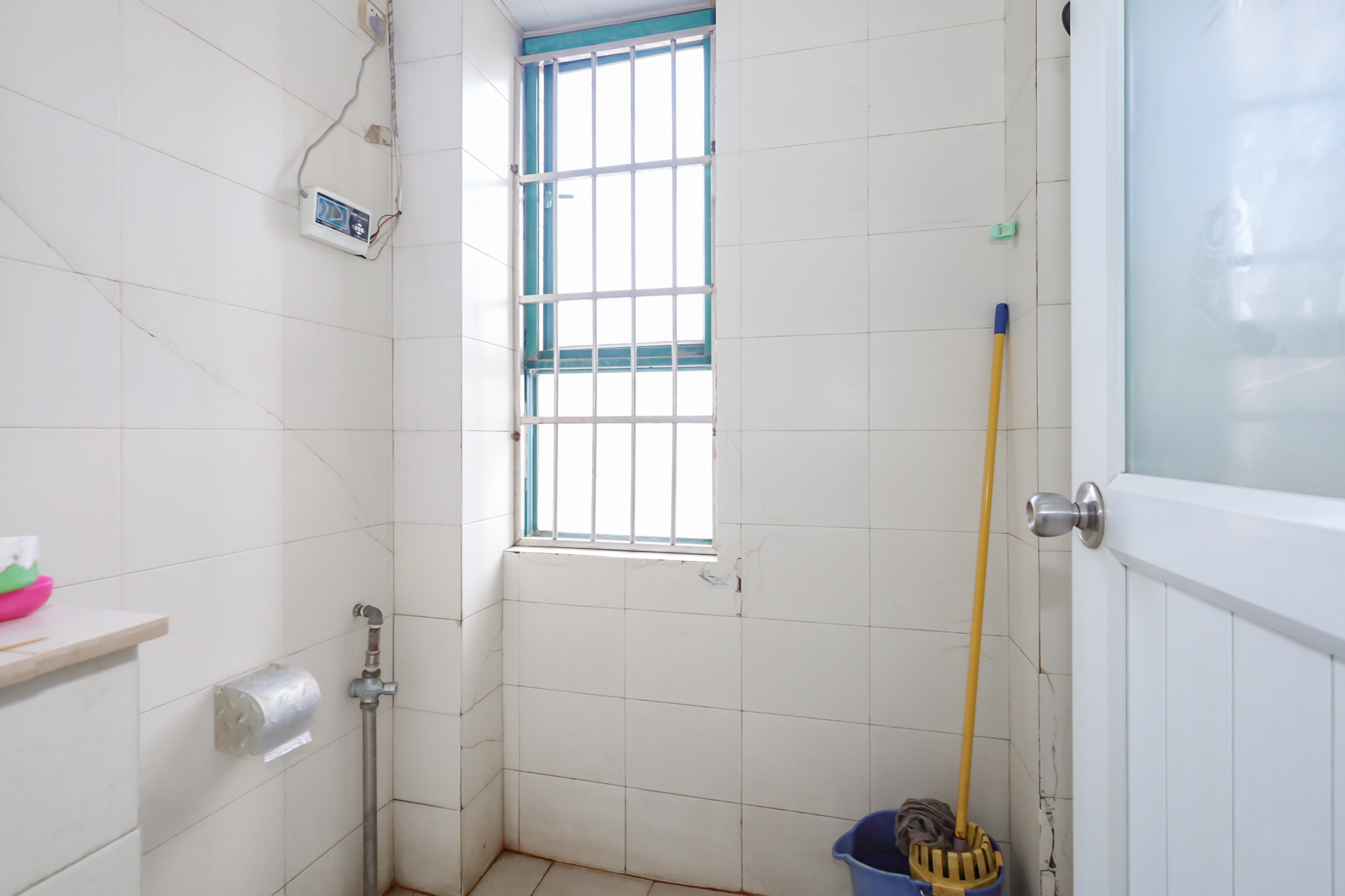 金色山庄 6室2厅3卫 226.0万 金色山庄 6室2厅3卫 226.0万卫生间