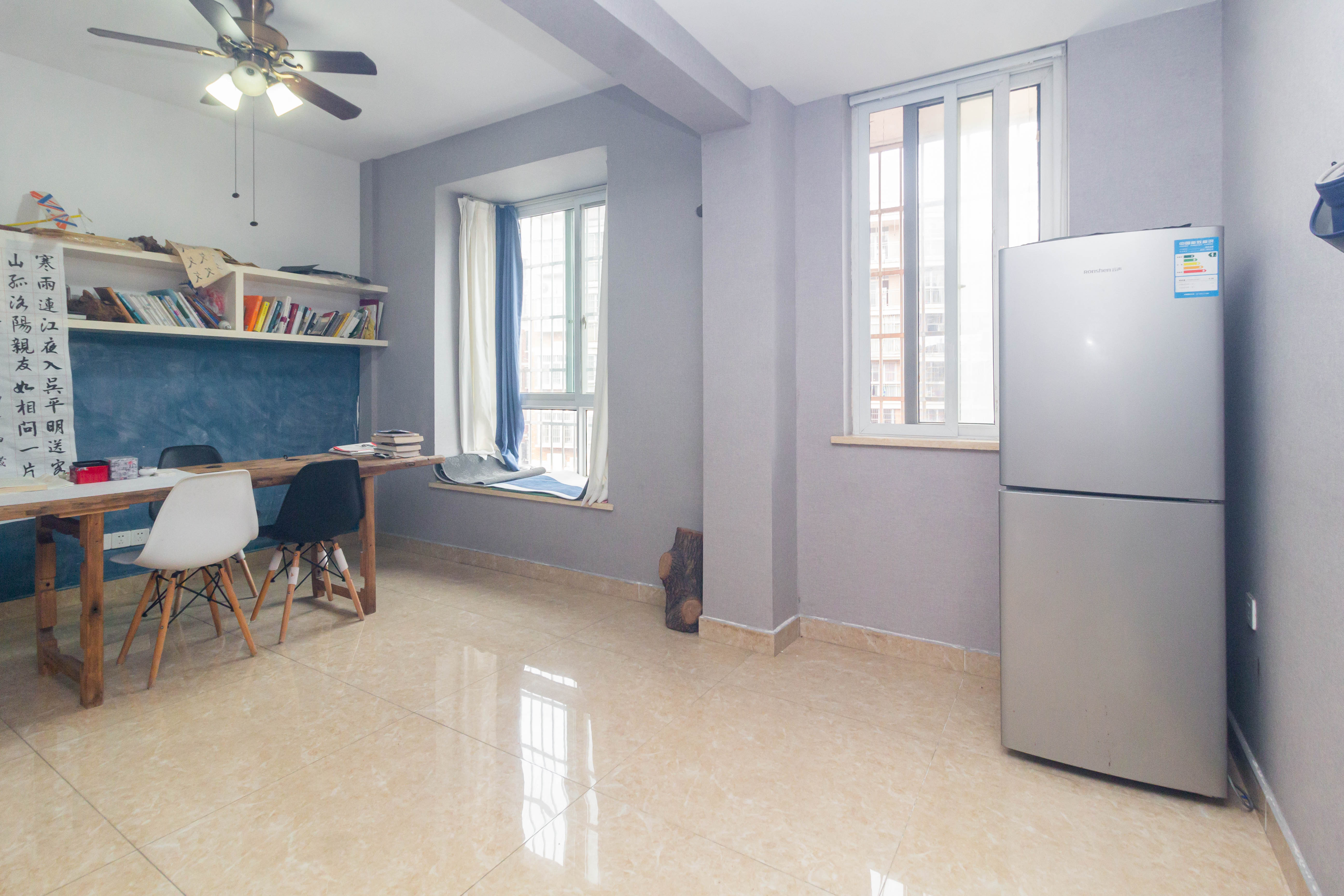 星城国际 4室2厅2卫 68.0万 星城国际 4室2厅2卫 68.0万卧室