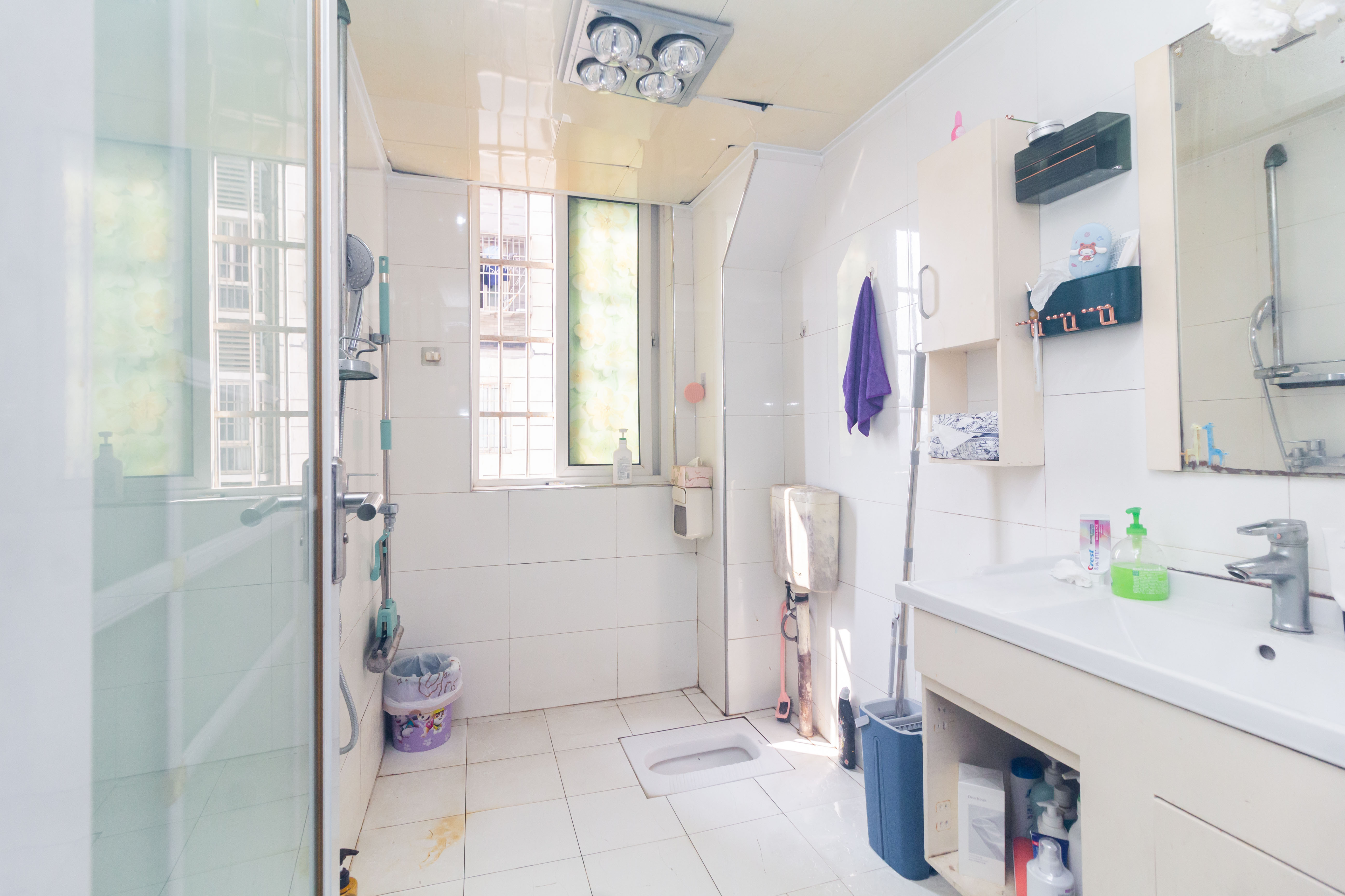 未来蜂巢 2室2厅1卫 39.8万 未来蜂巢 2室2厅1卫 39.8万卫生间