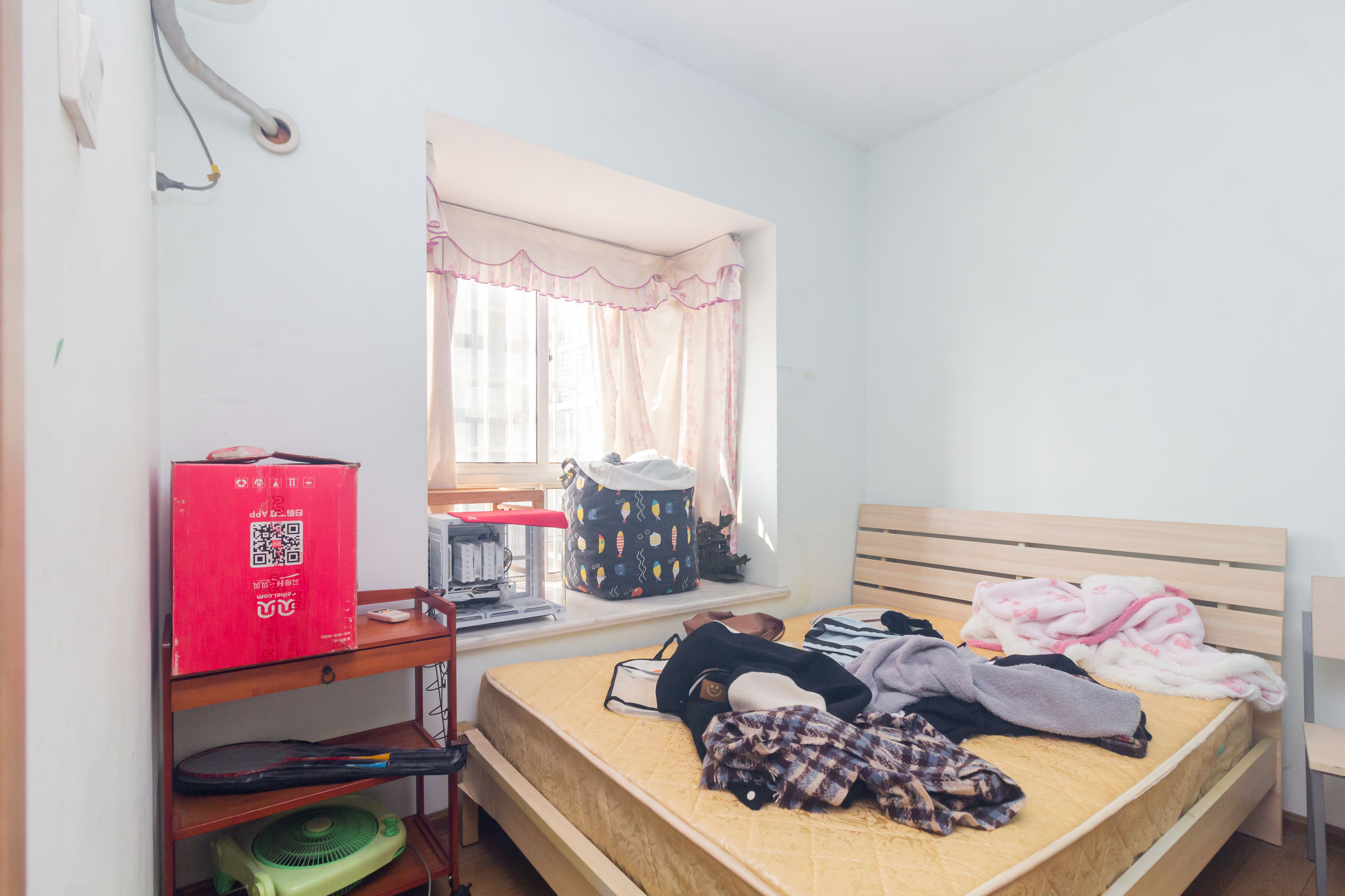 未来蜂巢 2室2厅1卫 39.8万 未来蜂巢 2室2厅1卫 39.8万卧室