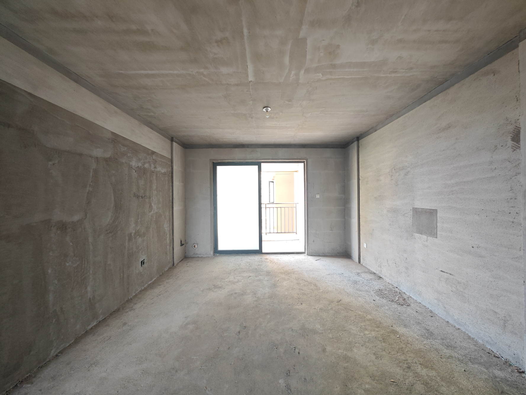 中建嘉和城  3室2厅2卫   103.00万客厅