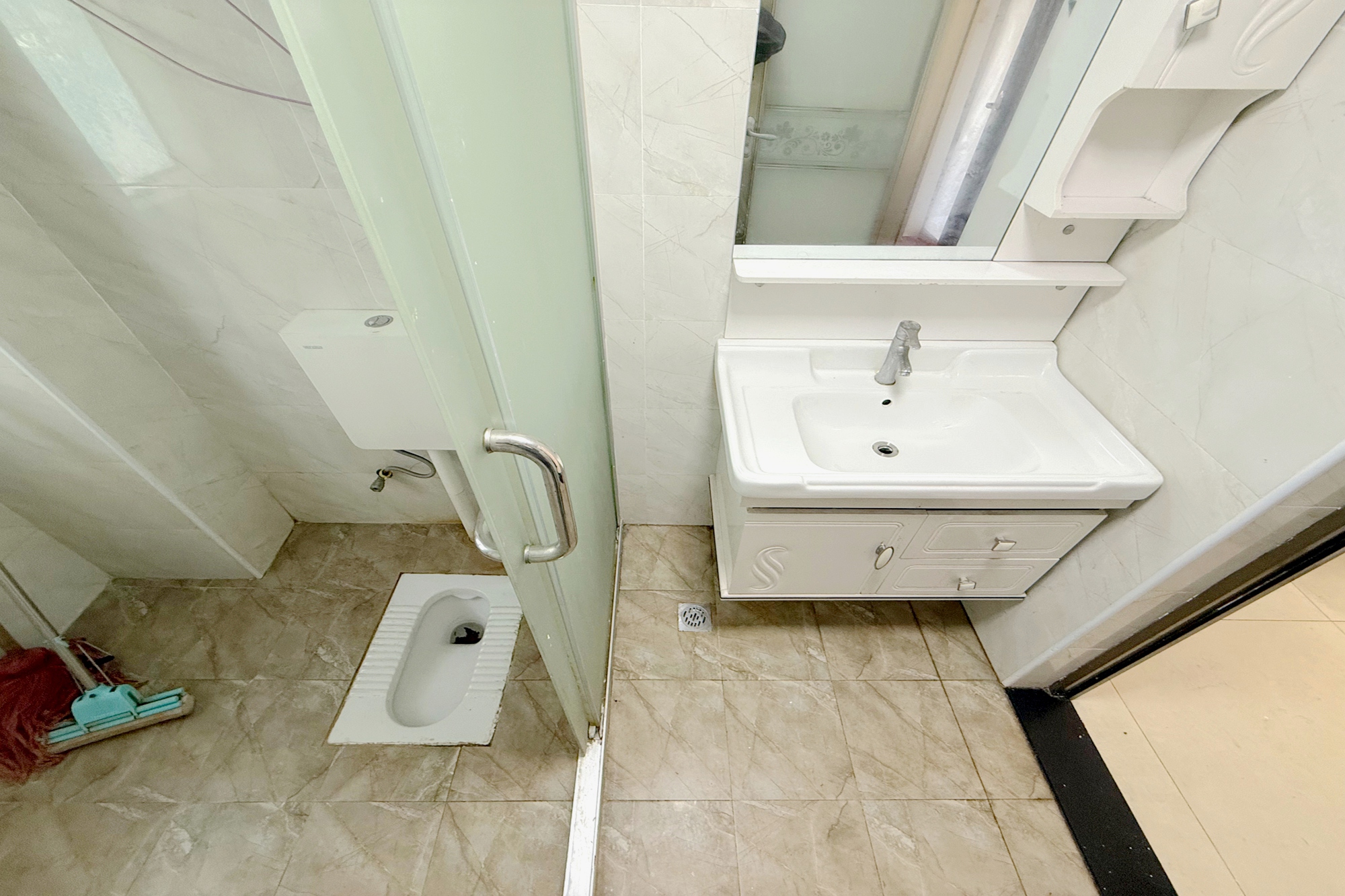 润和紫郡一期  3室2厅2卫    75.0万 润和紫郡一期  3室2厅2卫    75.0万卫生间