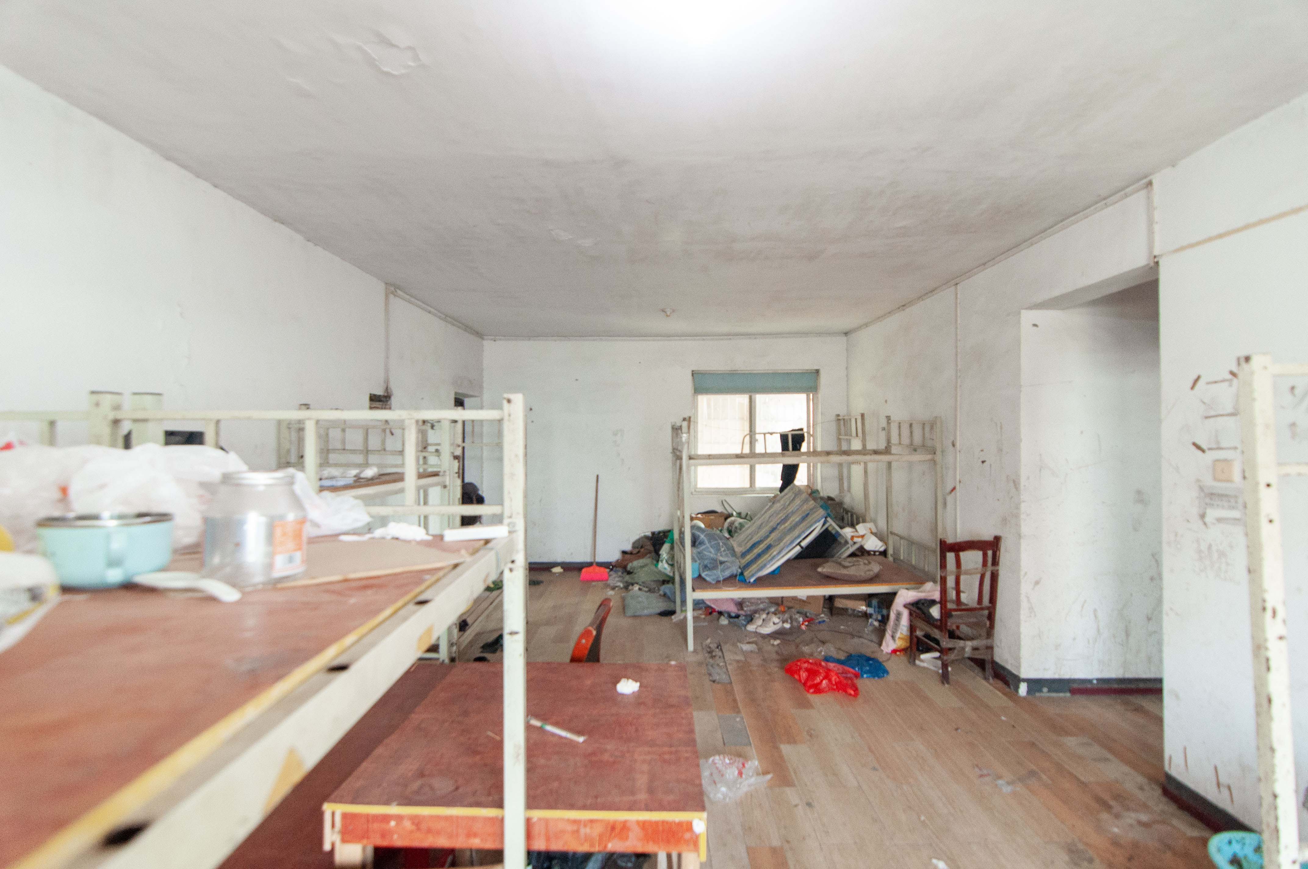 麓谷加州阳光  3室2厅2卫    82.0万 麓谷加州阳光  3室2厅2卫    82.0万