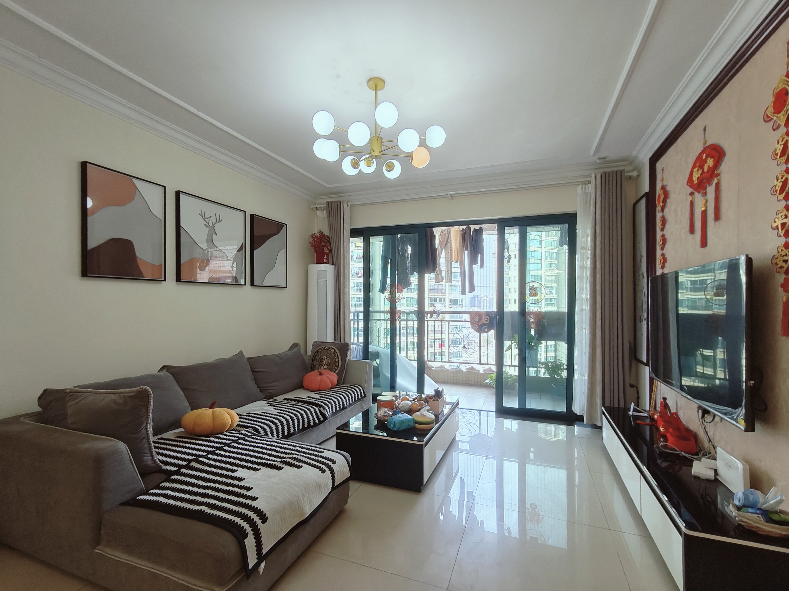 株洲恒大名都 3室2厅2卫 58.0万 株洲恒大名都 3室2厅2卫 58.0万客厅