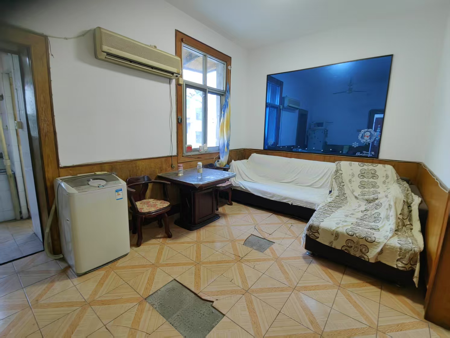 石峰区怡园小区  2室1厅1卫    12.8万 石峰区怡园小区  2室1厅1卫    12.8万