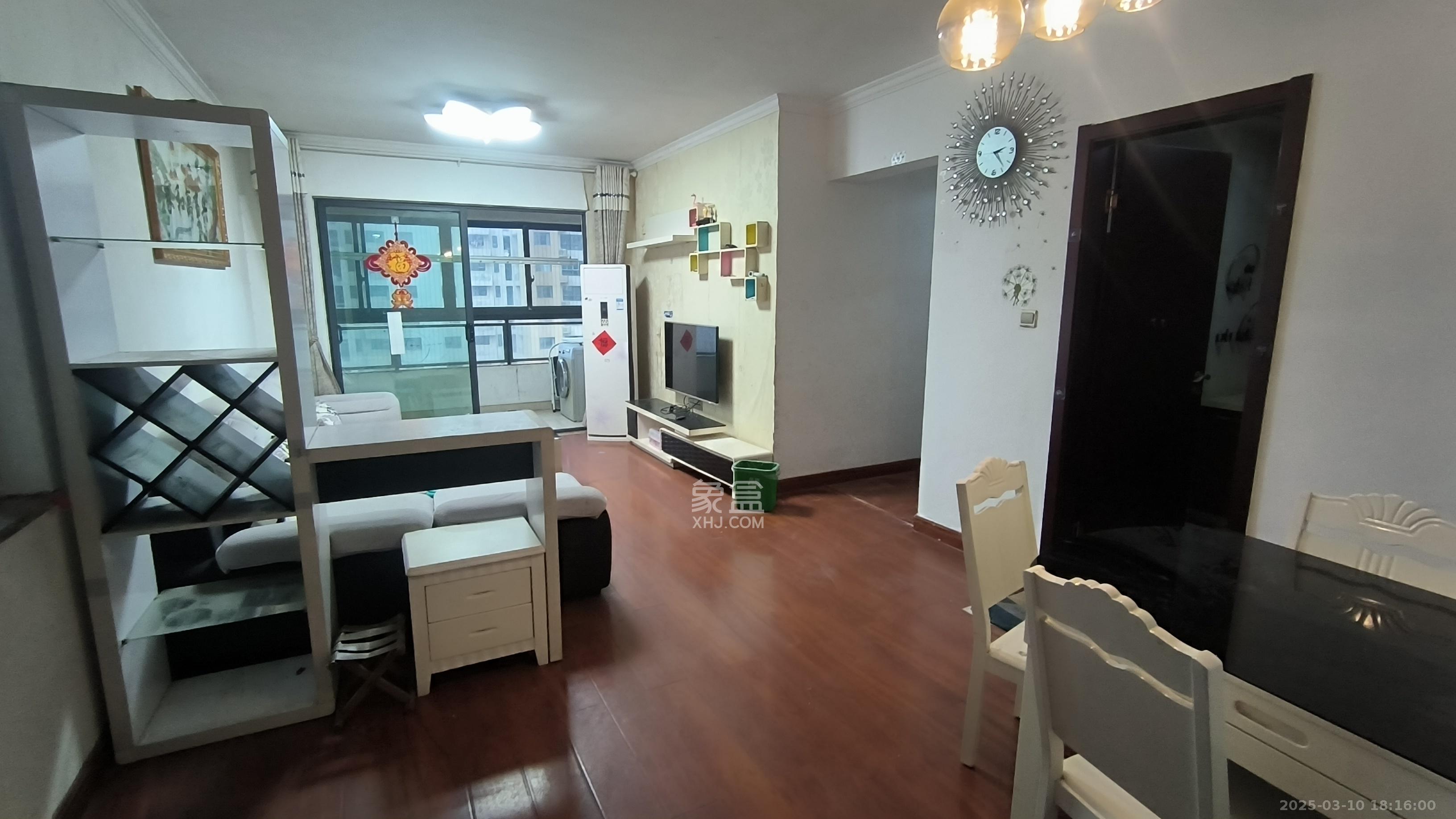 好莱城（弘德西街）  1室2厅2卫   2400.00元/月室内图