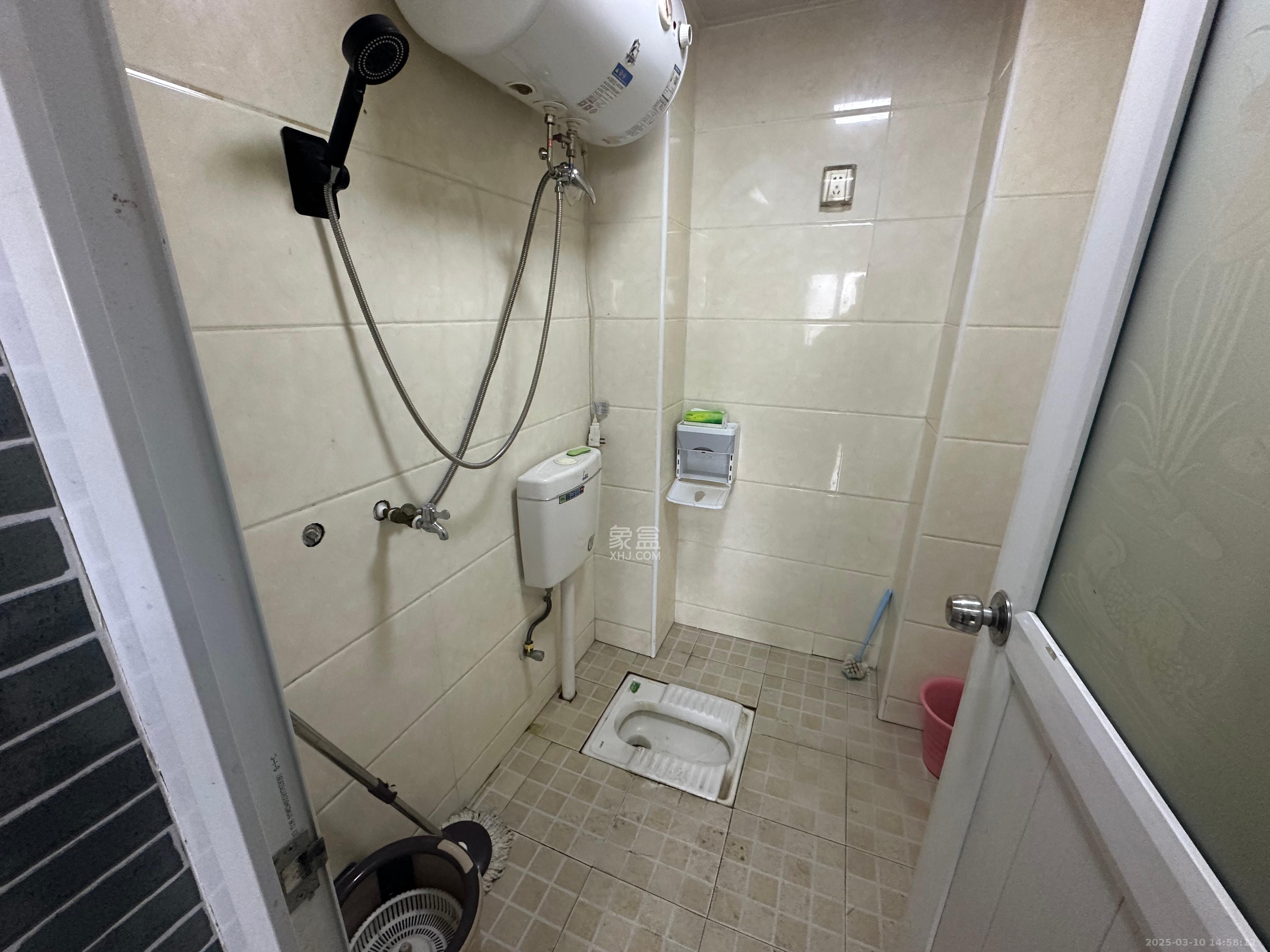 锦泰东环国际 1室2厅1卫 2000.0元/月 锦泰东环国际 1室2厅1卫 2000.0元/月室内图