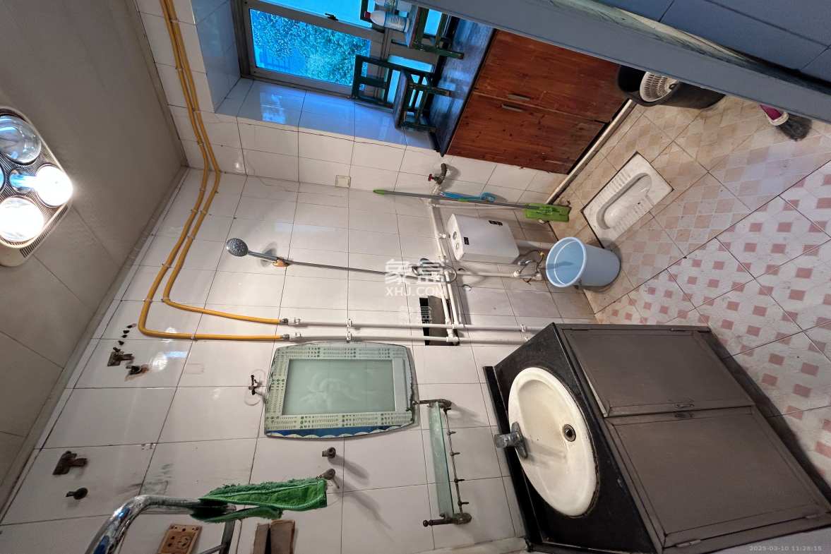 文艺新村 2室1厅1卫 1600.0元/月 文艺新村 2室1厅1卫 1600.0元/月室内图