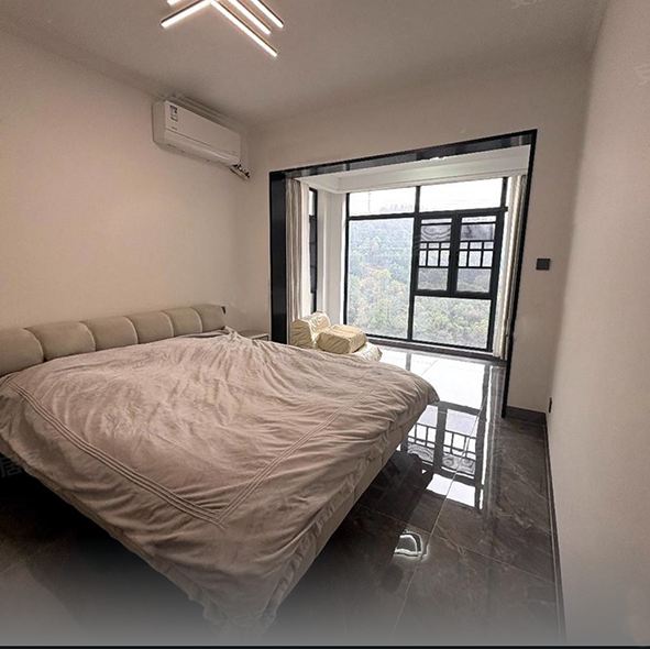 云泰天麓 4室2厅2卫 98.0万 云泰天麓 4室2厅2卫 98.0万卧室