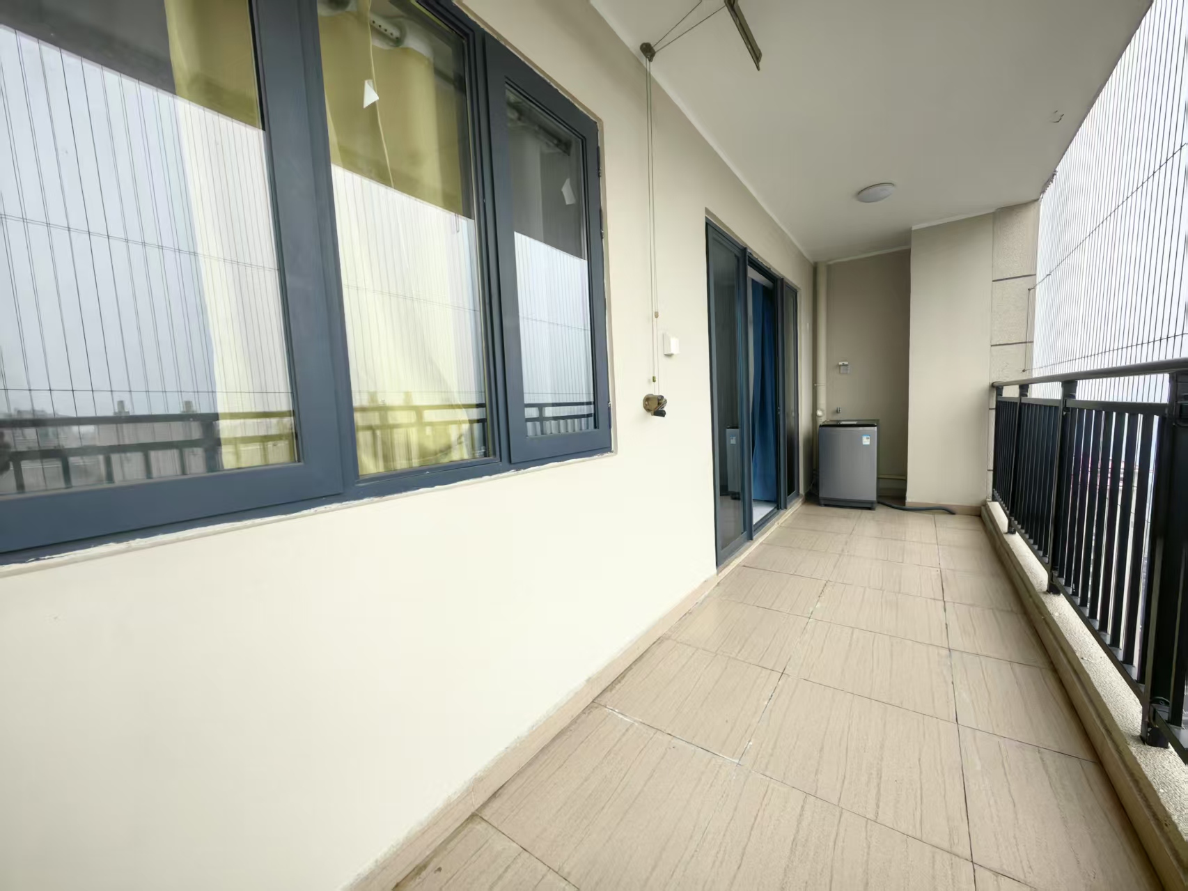 碧桂园梓山府 3室2厅2卫 1800.0元/月 碧桂园梓山府 3室2厅2卫 1800.0元/月室内图