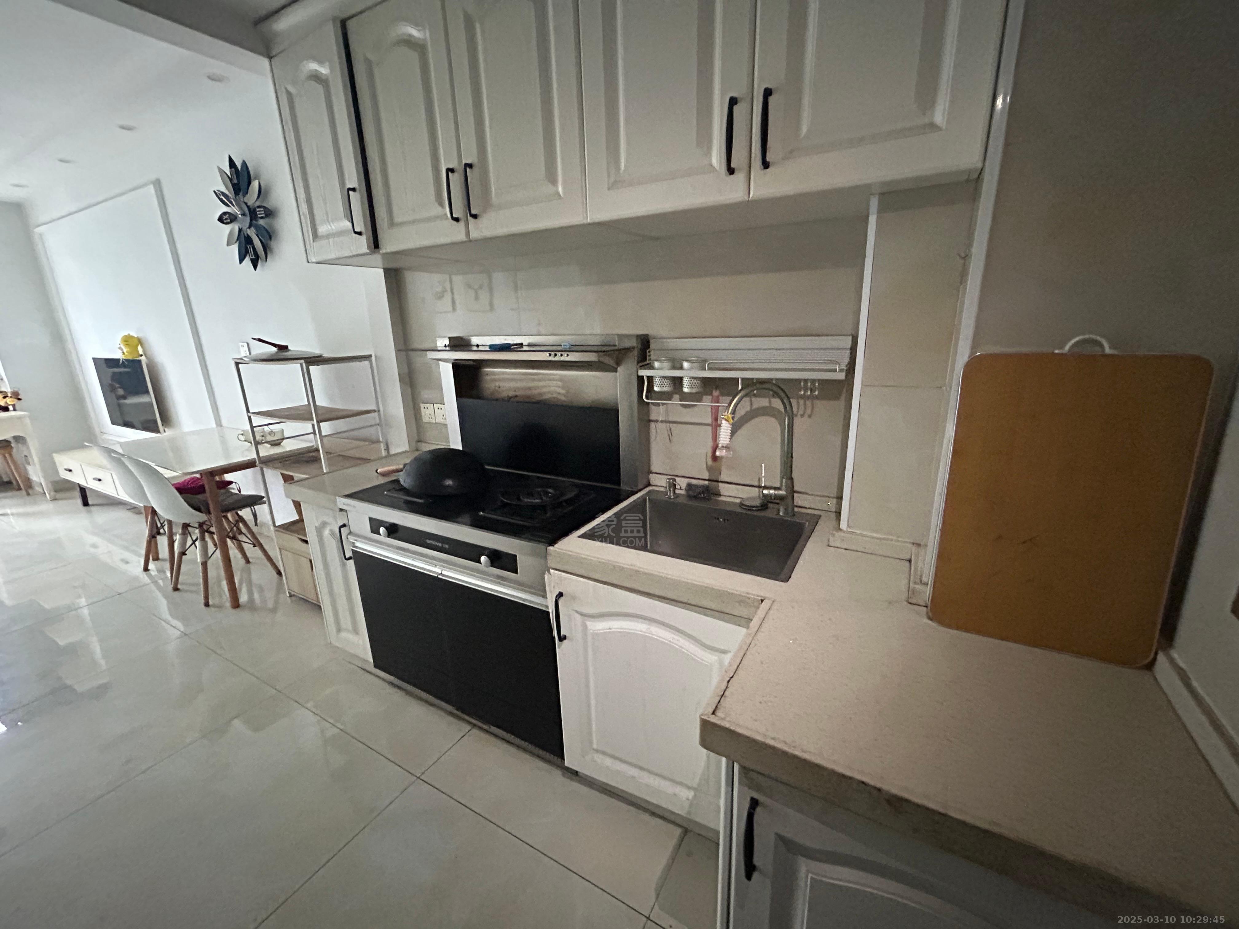 九八缔景城 2室1厅1卫 1700.0元/月 九八缔景城 2室1厅1卫 1700.0元/月室内图