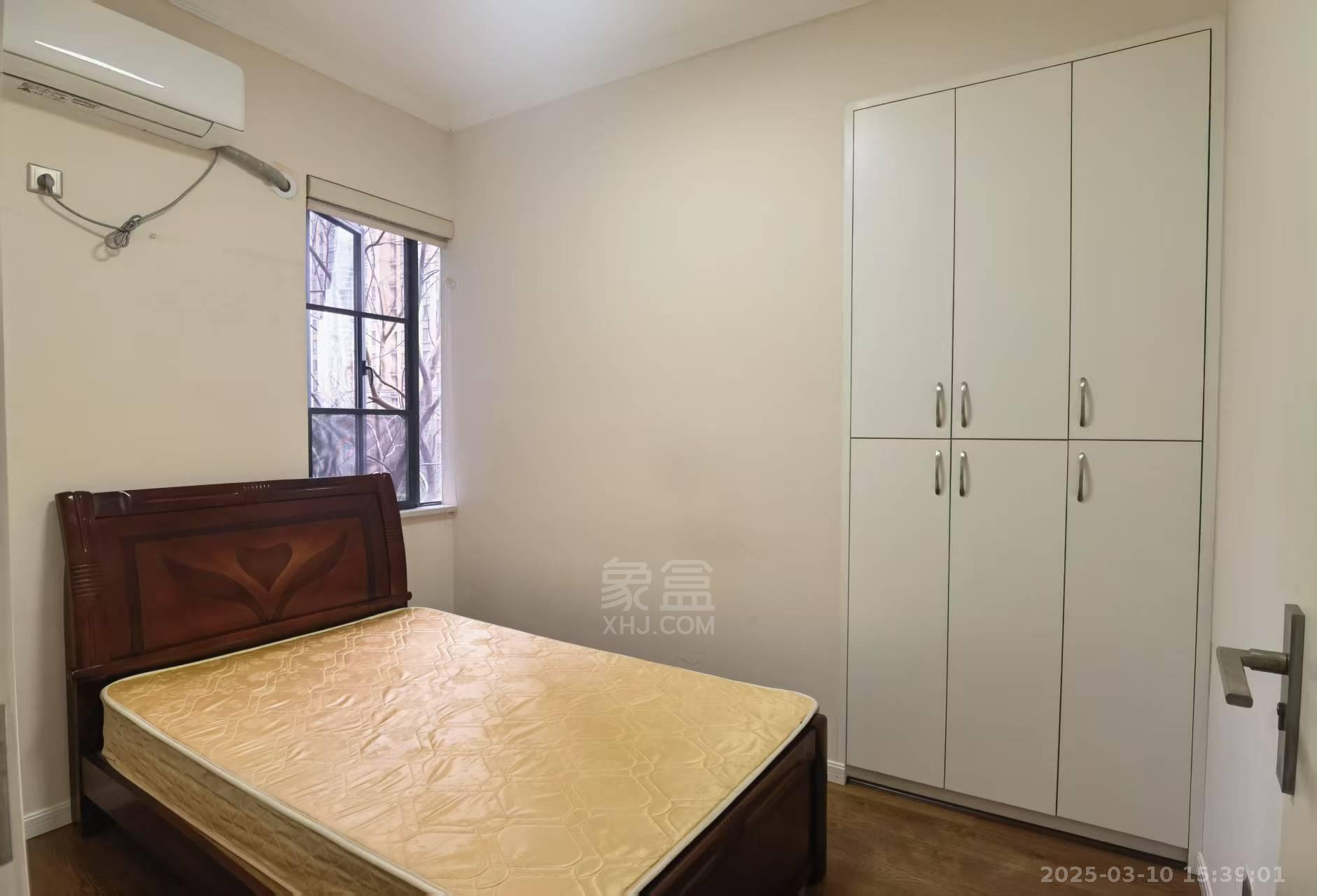 山水印象 3室2厅2卫 2000.0元/月 山水印象 3室2厅2卫 2000.0元/月室内图