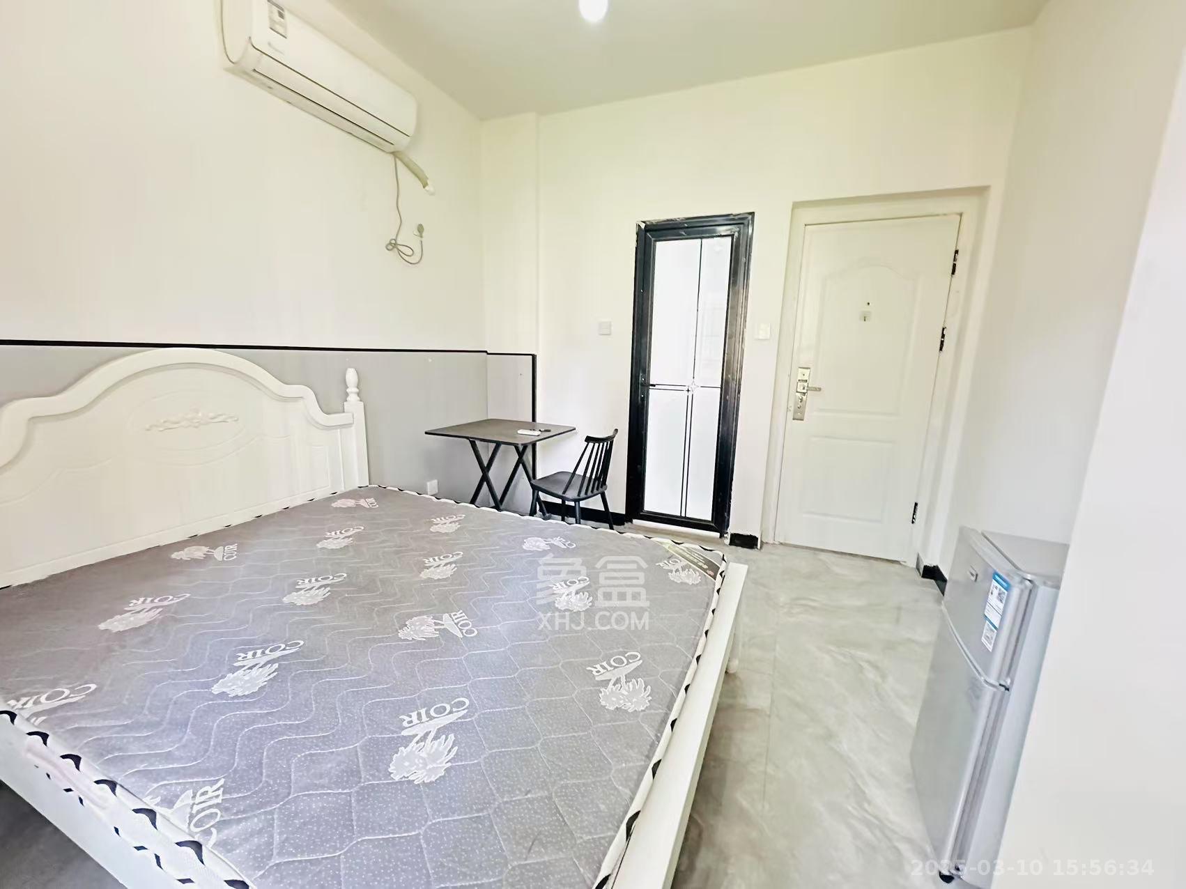 东方美地  1室1厅1卫   950.00元/月室内图