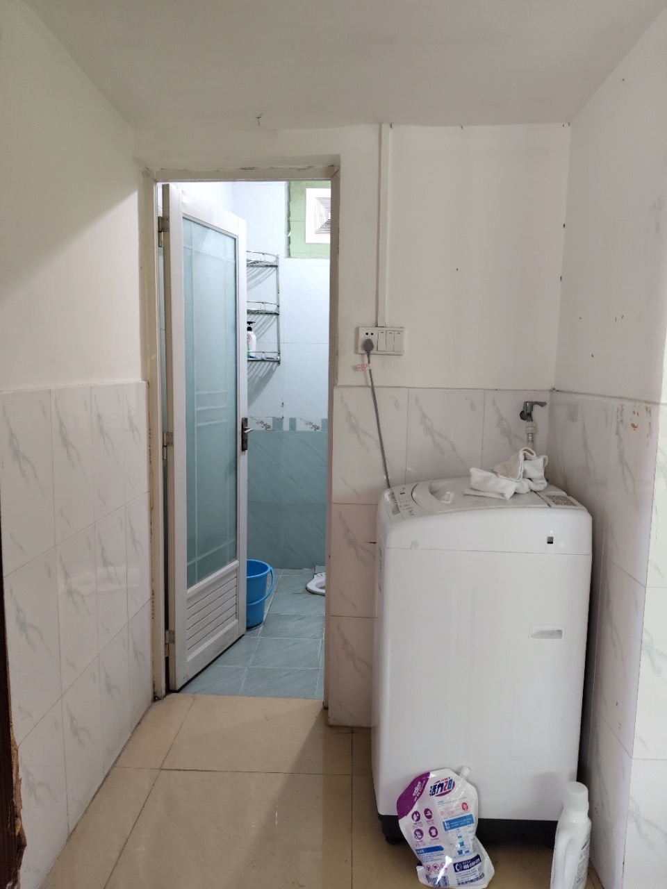 万福新村 2室2厅1卫 61.0万 万福新村 2室2厅1卫 61.0万客厅